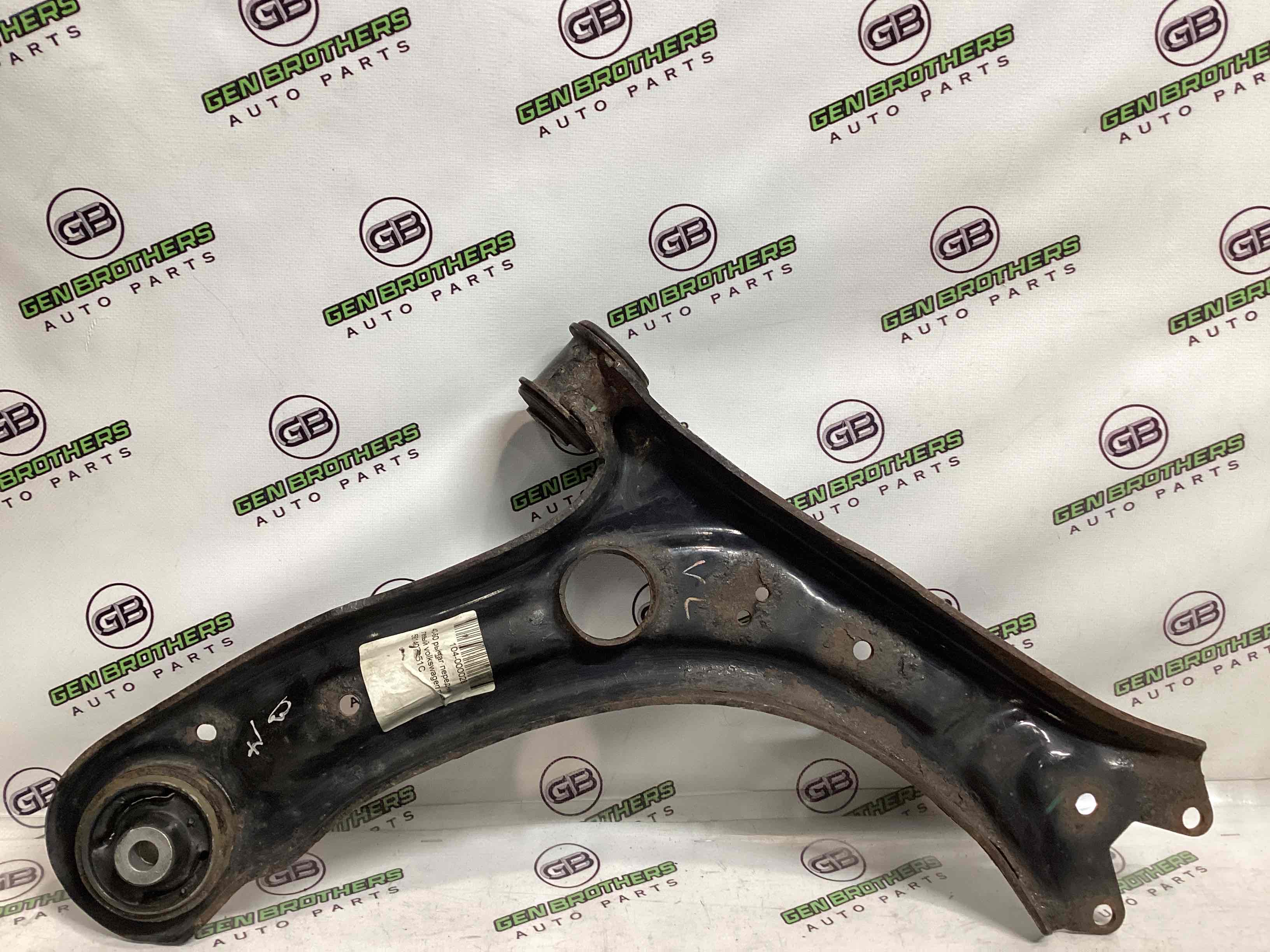 Важіль передній лівий