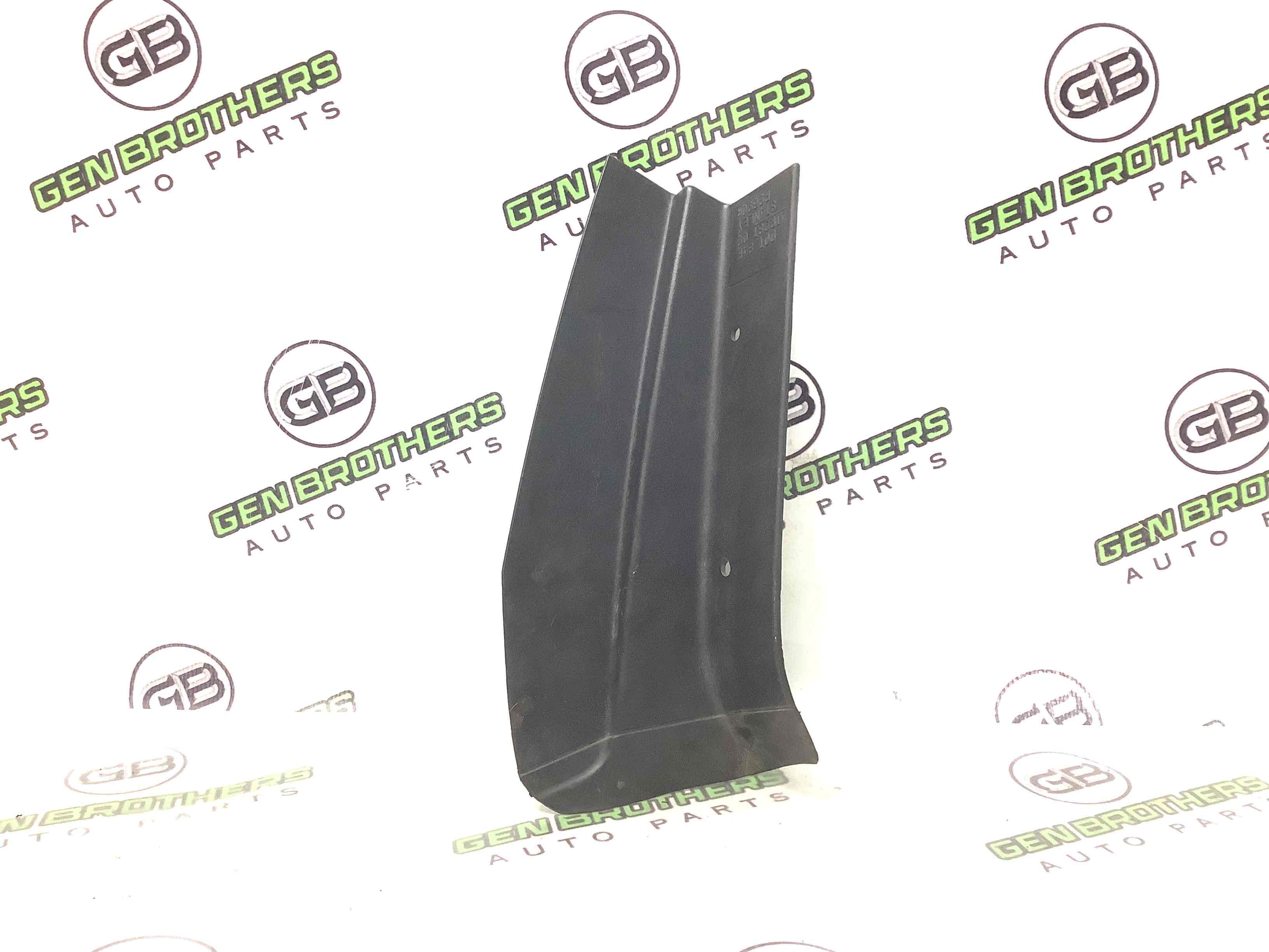 Накладка заднього ліхтаря