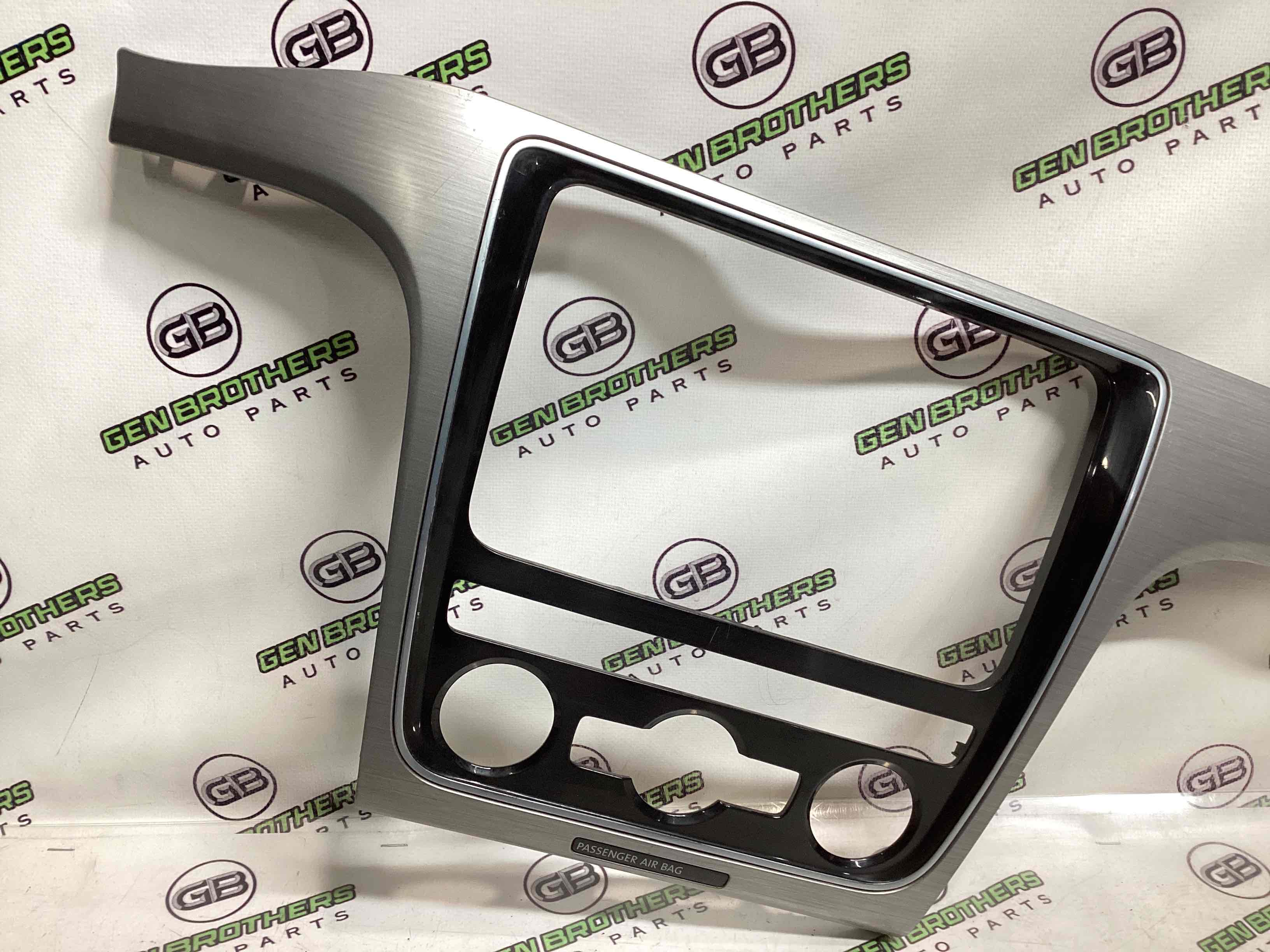 Рамка магнітоли