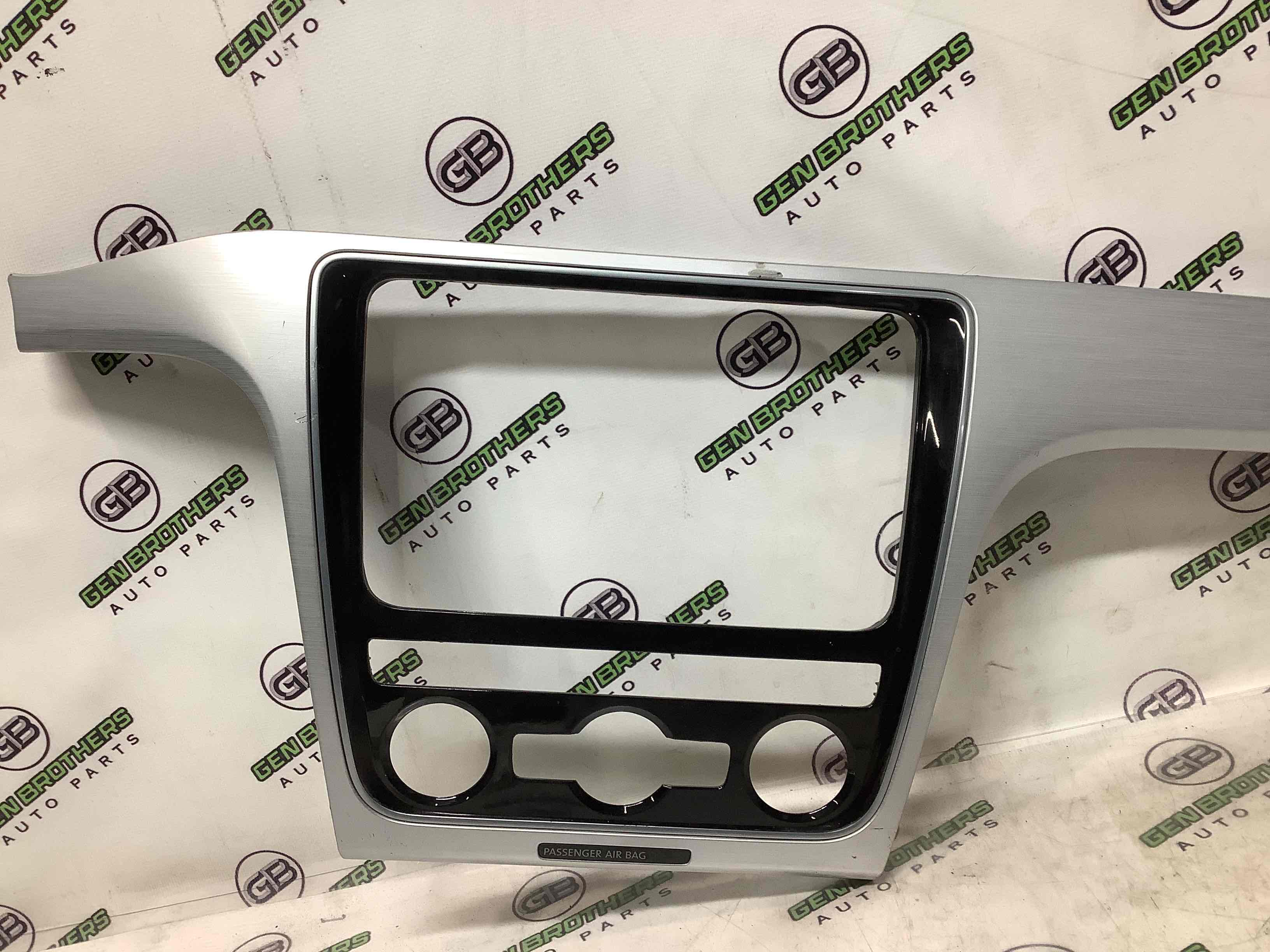 Рамка магнітоли