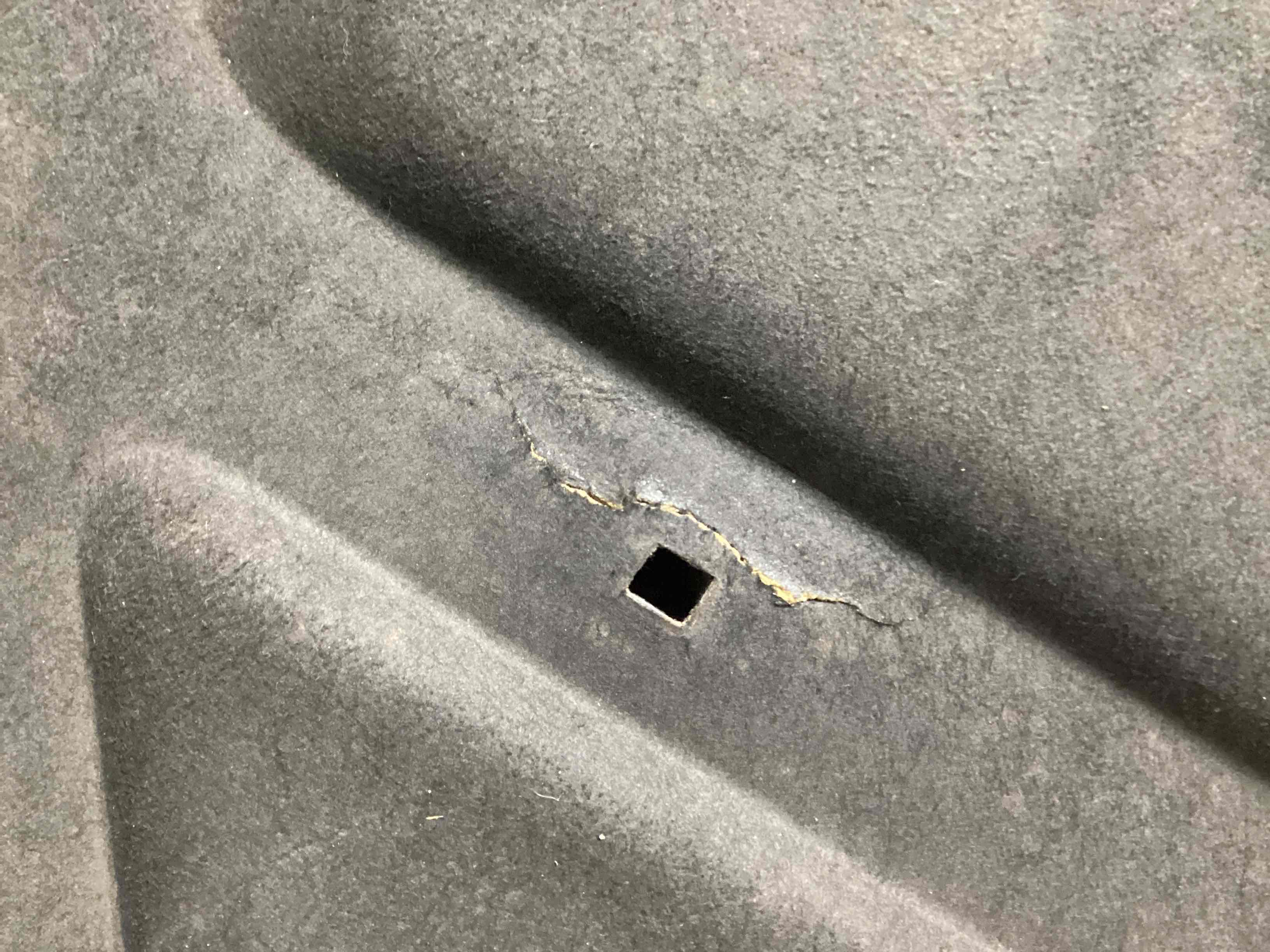 Ущільнювач капота, ізолятор, шуба