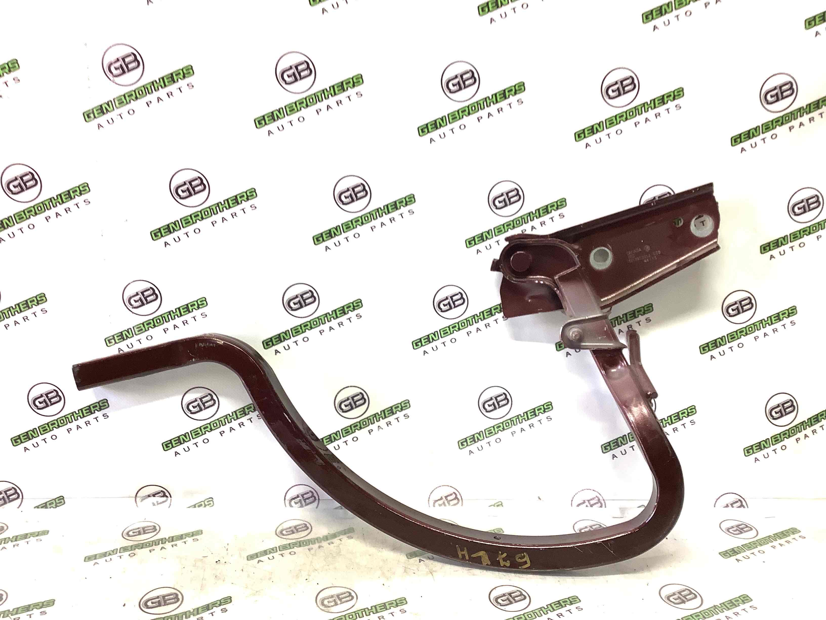 Петля кришки багажника, двері багажника