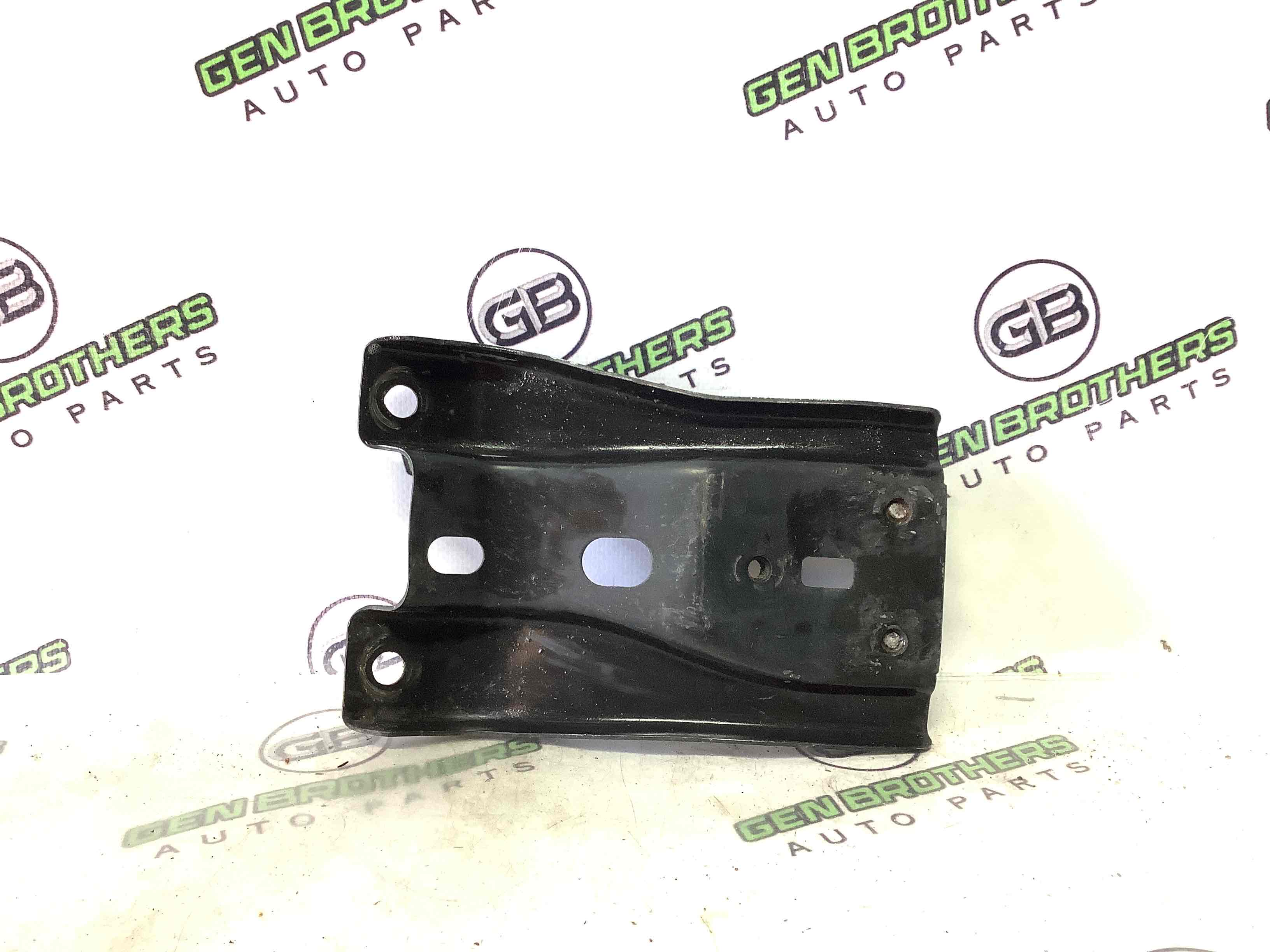 Кріплення, кронштейн