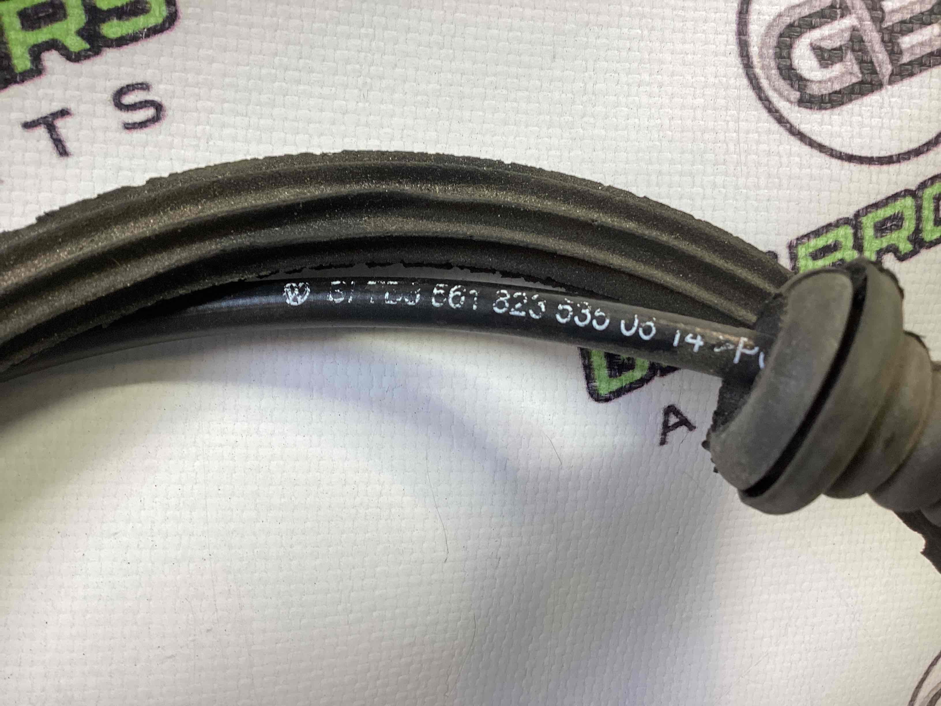 Замок капота, трос капота