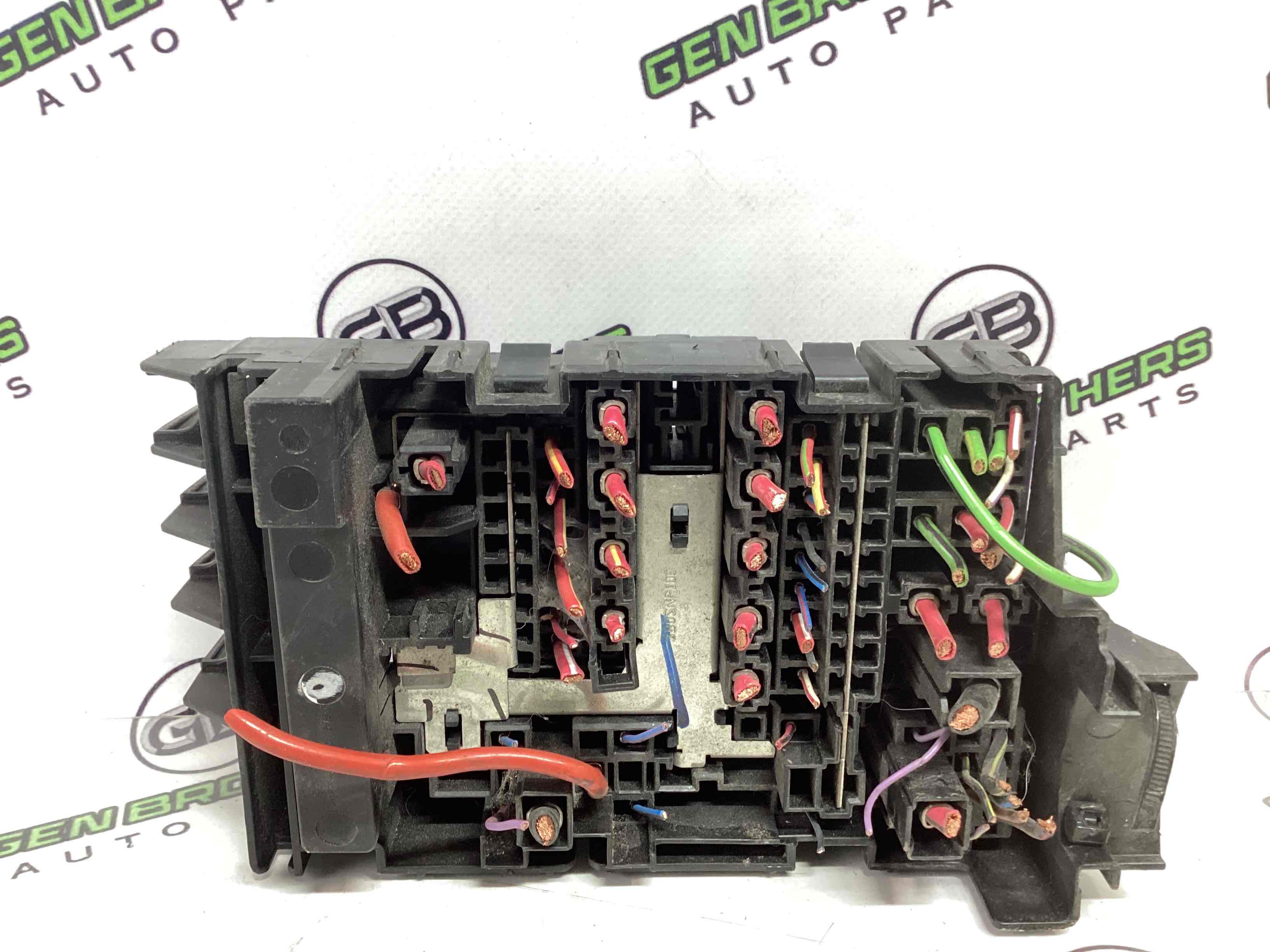 Блок запобіжників (блок реле)