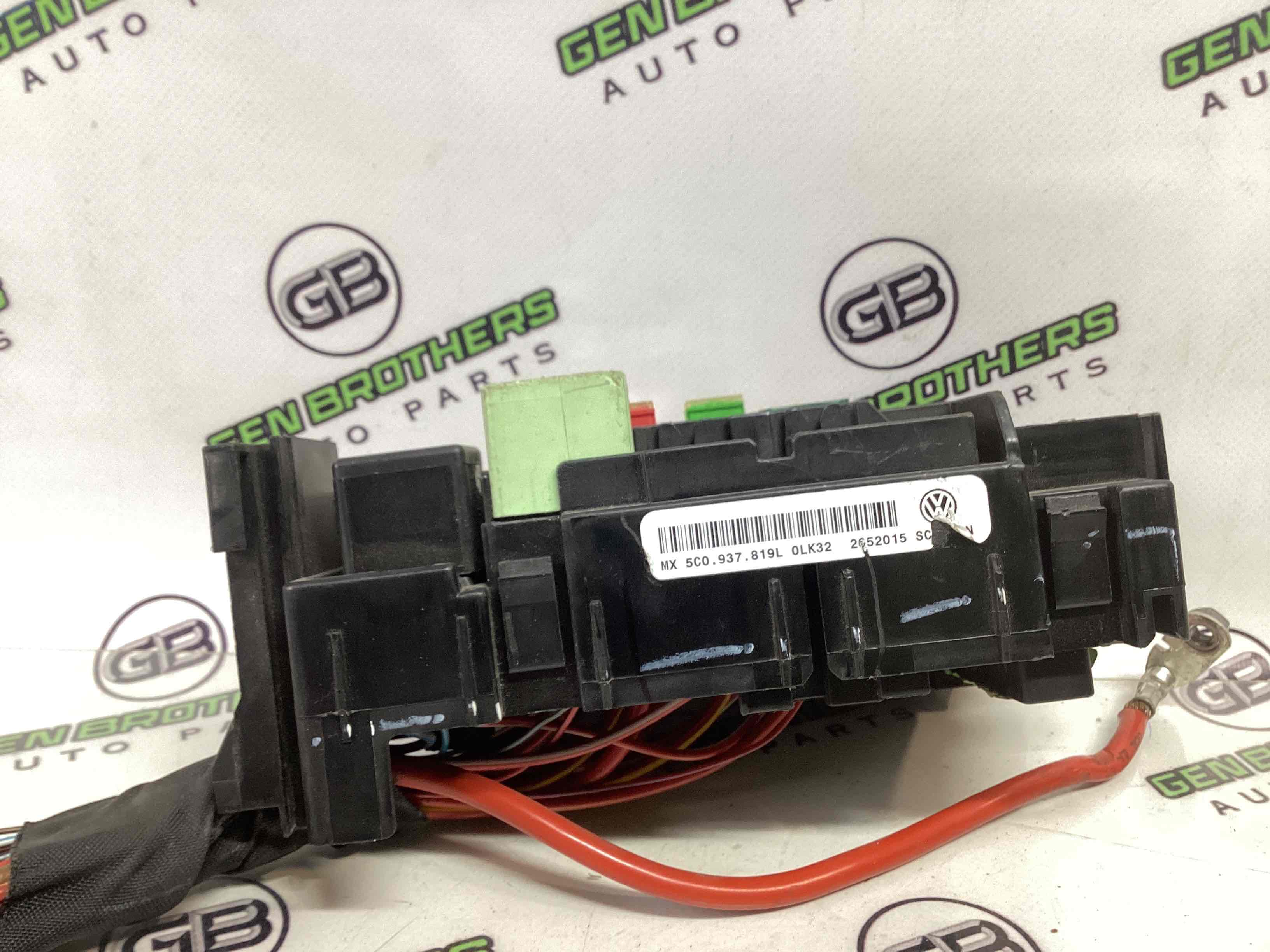 Блок запобіжників (блок реле)