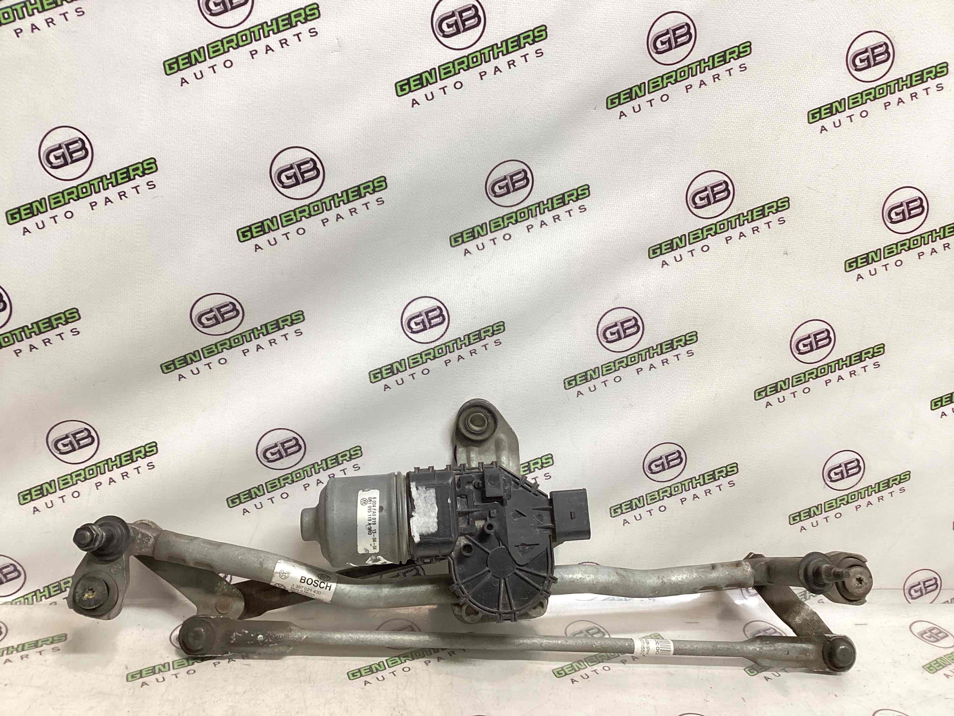 Механізм склоочисника, трапеція двірників