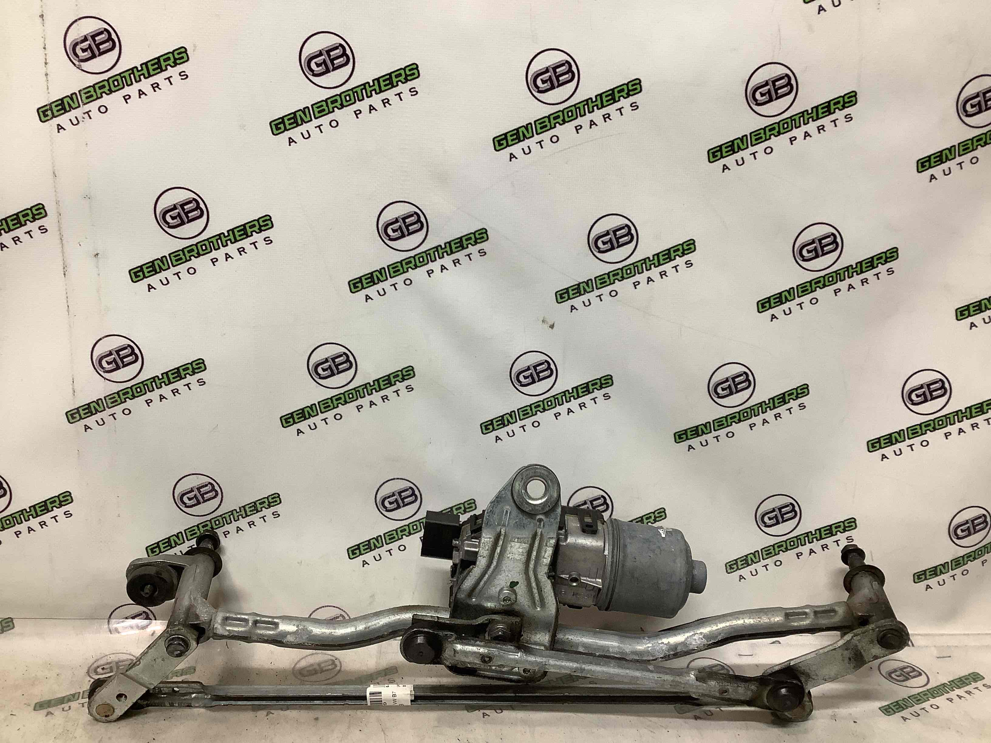 Механізм склоочисника, трапеція двірників