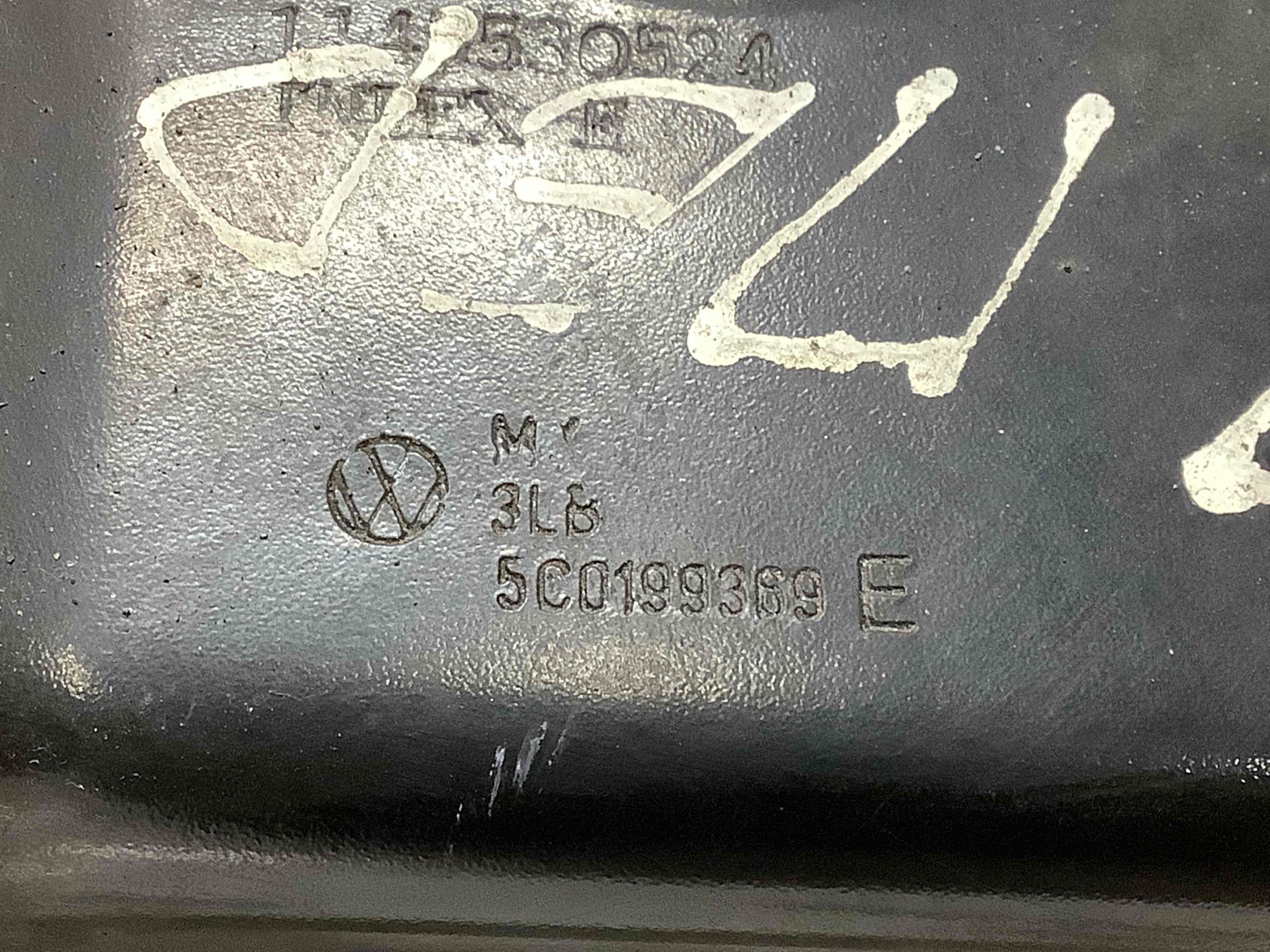 Балка підвіски передня підрамник