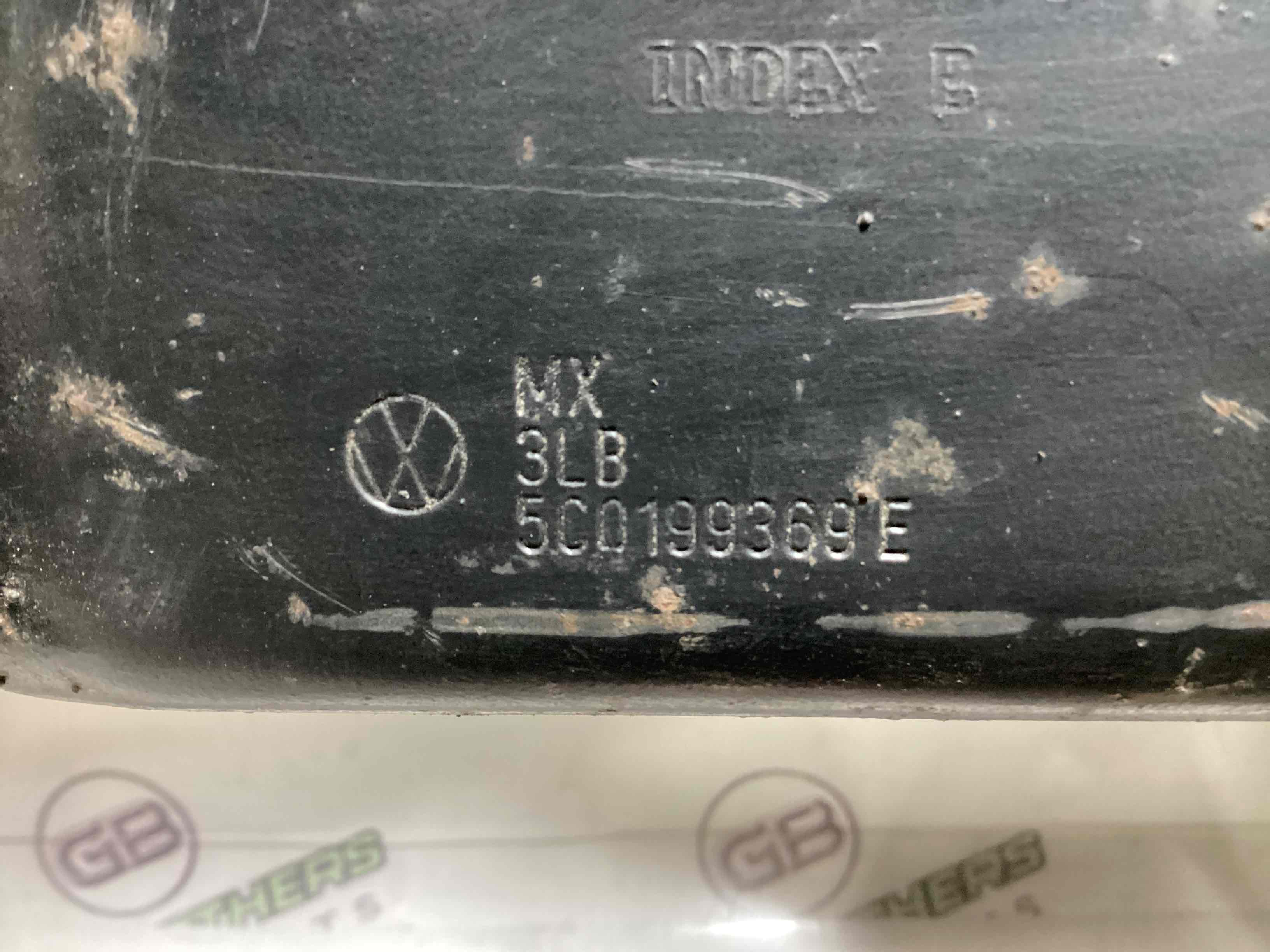 Балка підвіски передня підрамник