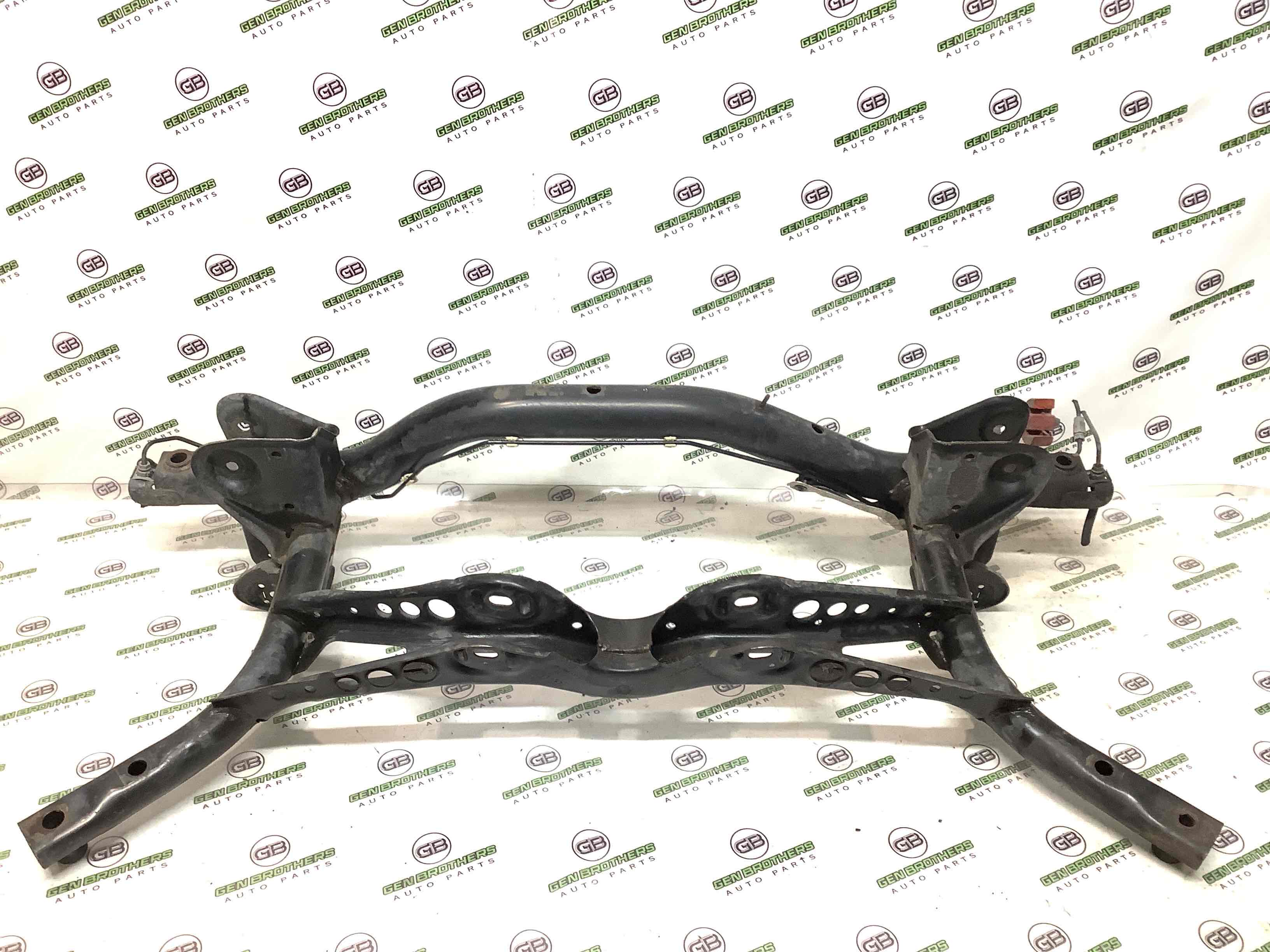 Балка підвіски задня підрамник