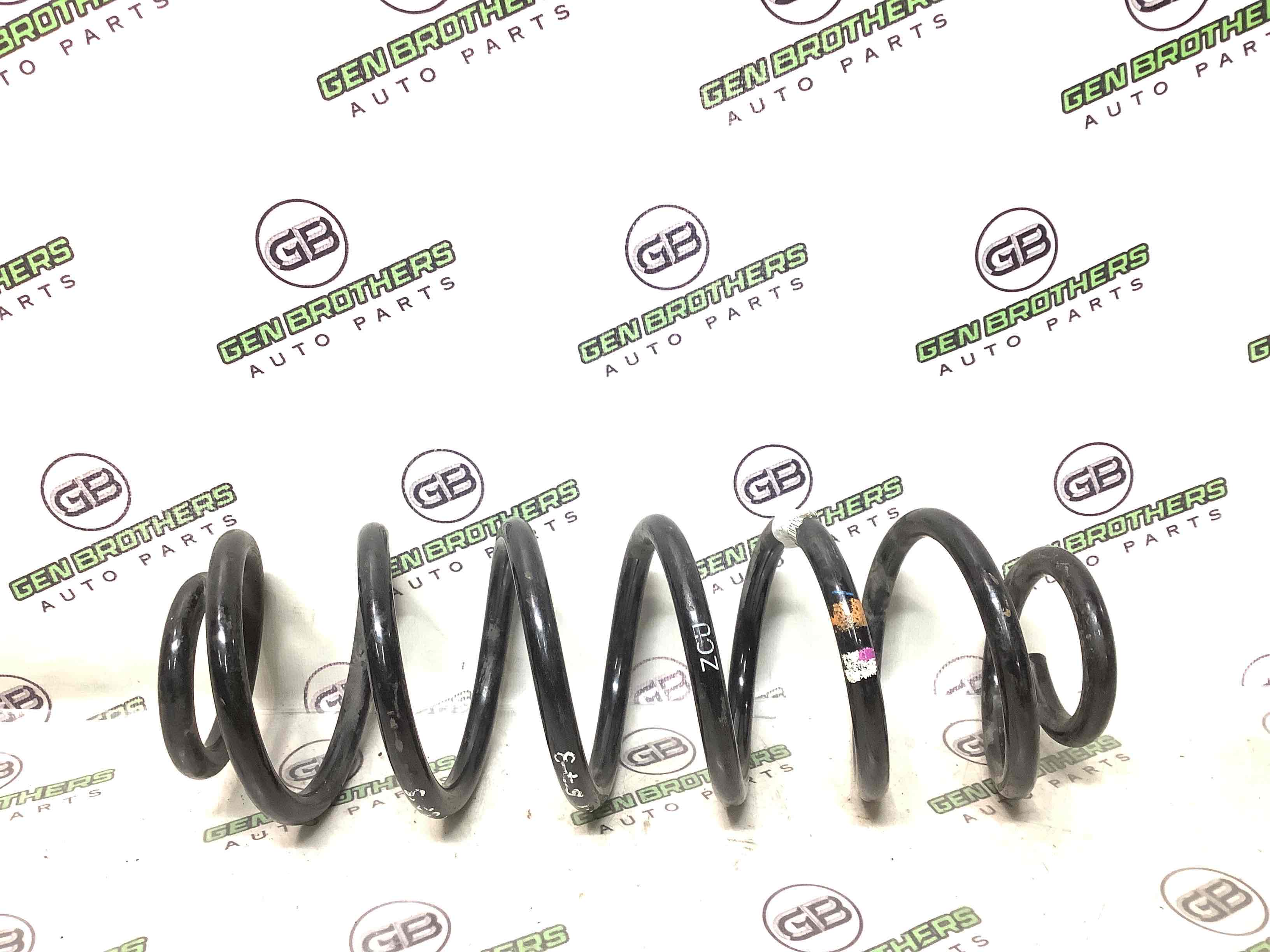 Пружина задня