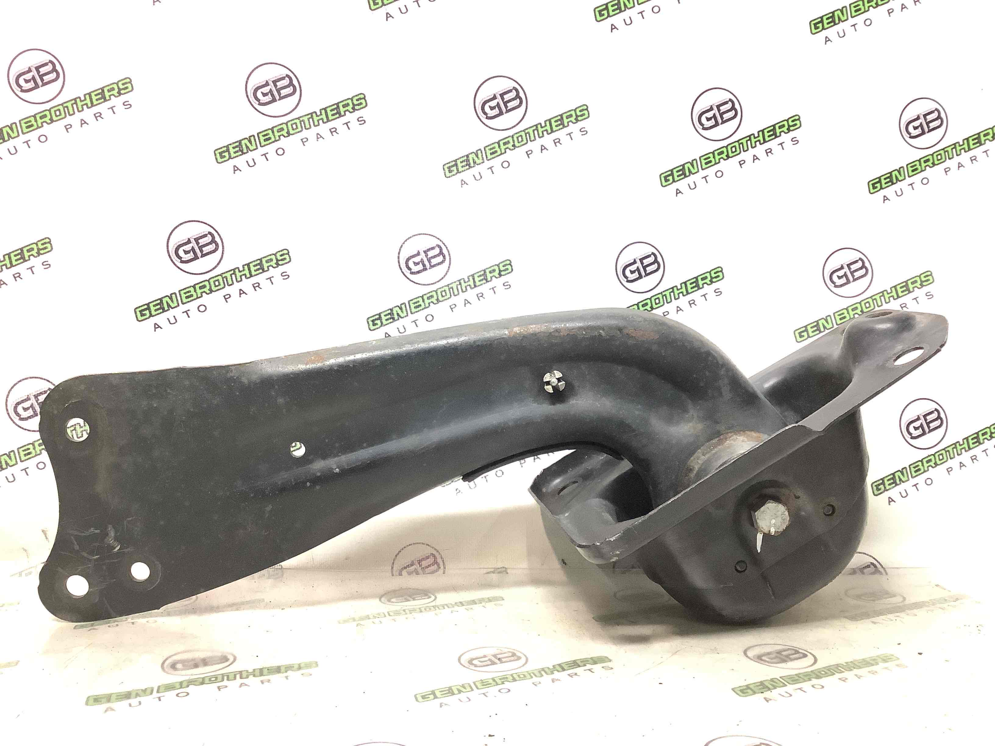 Важіль задній лівий