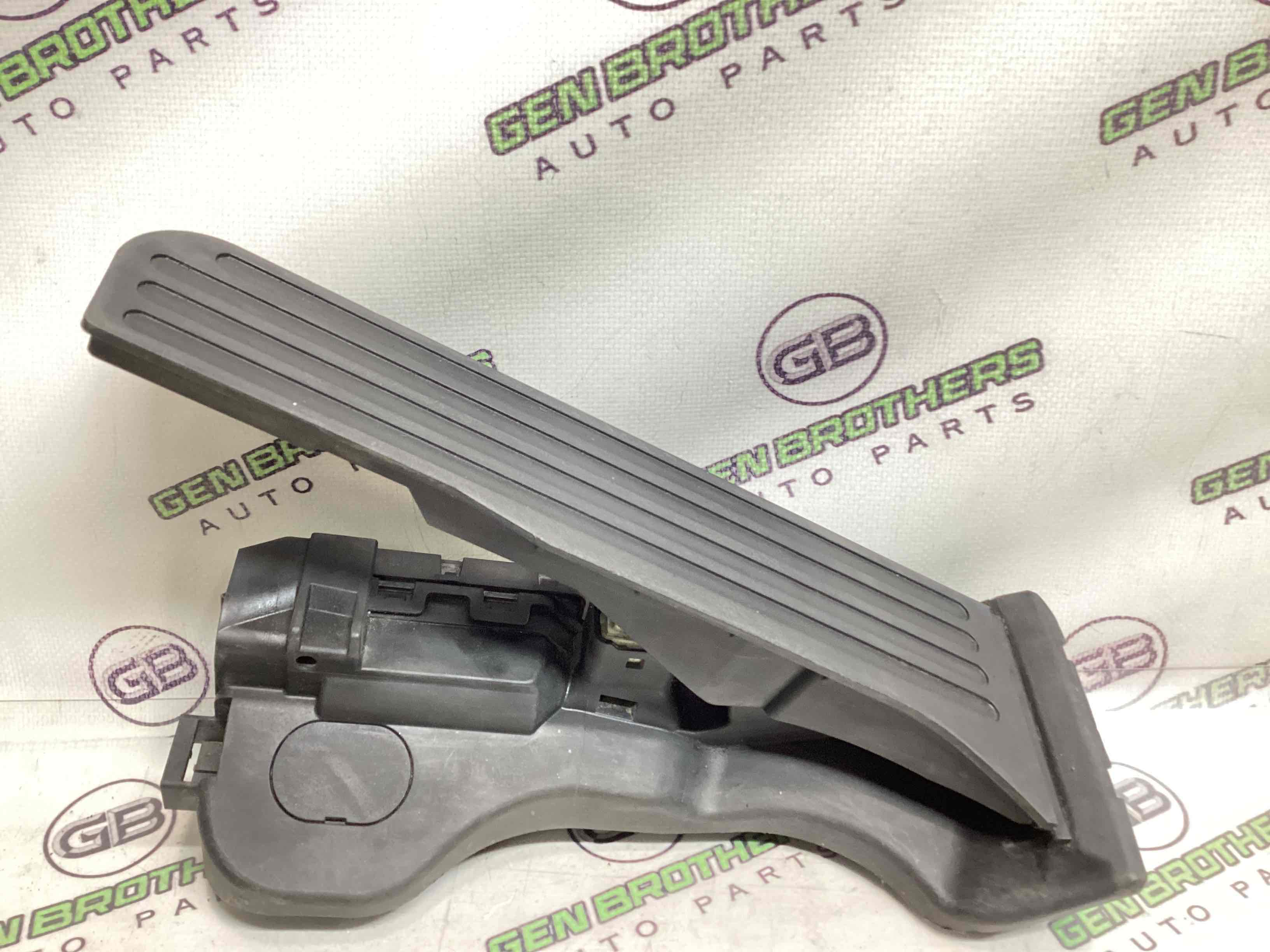 Педаль газу