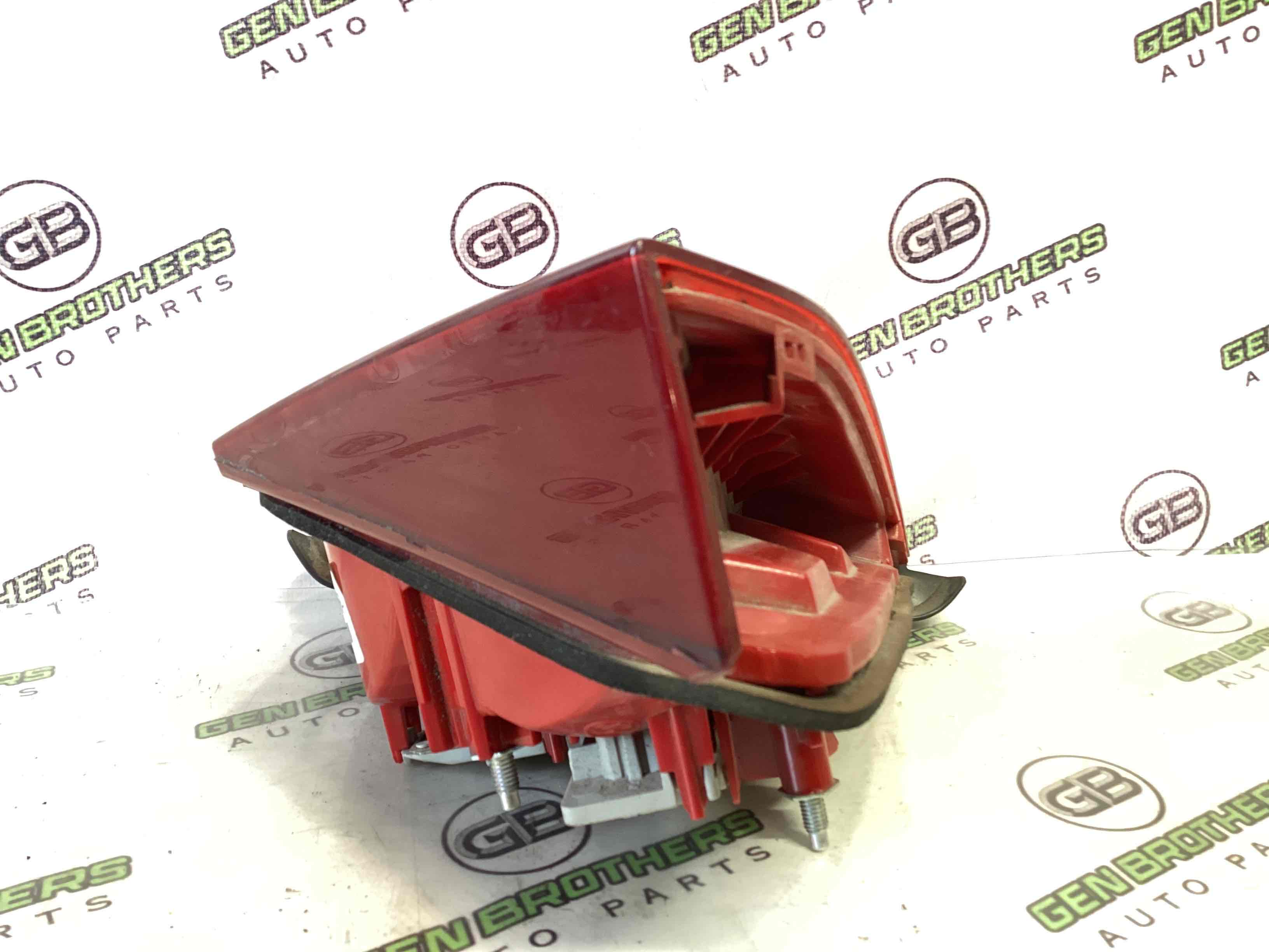 Ліхтар задній лівий