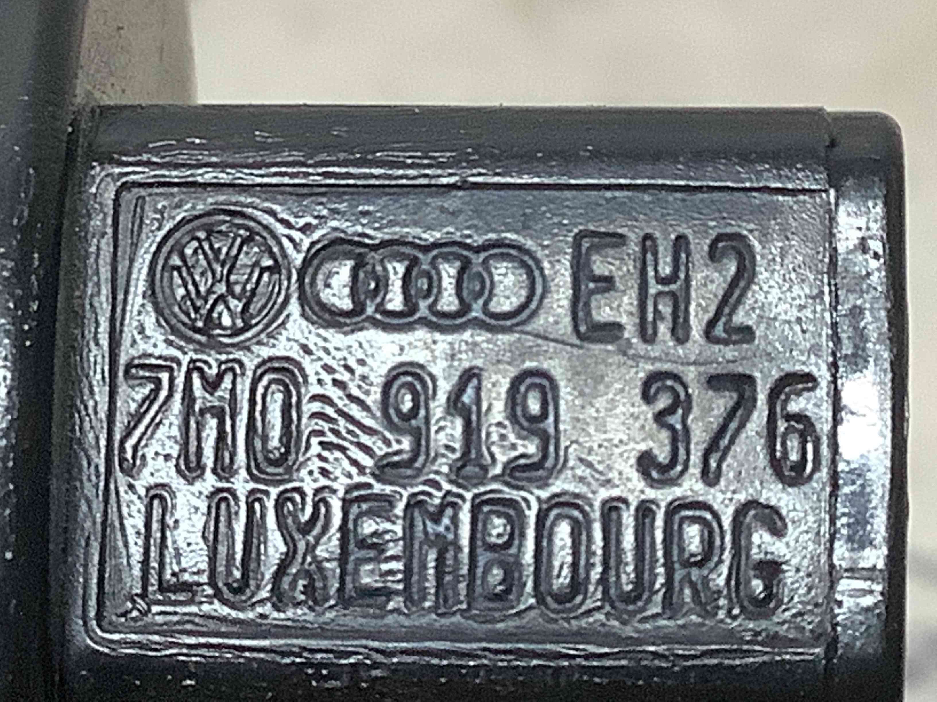 Датчик рівня бачка омивача