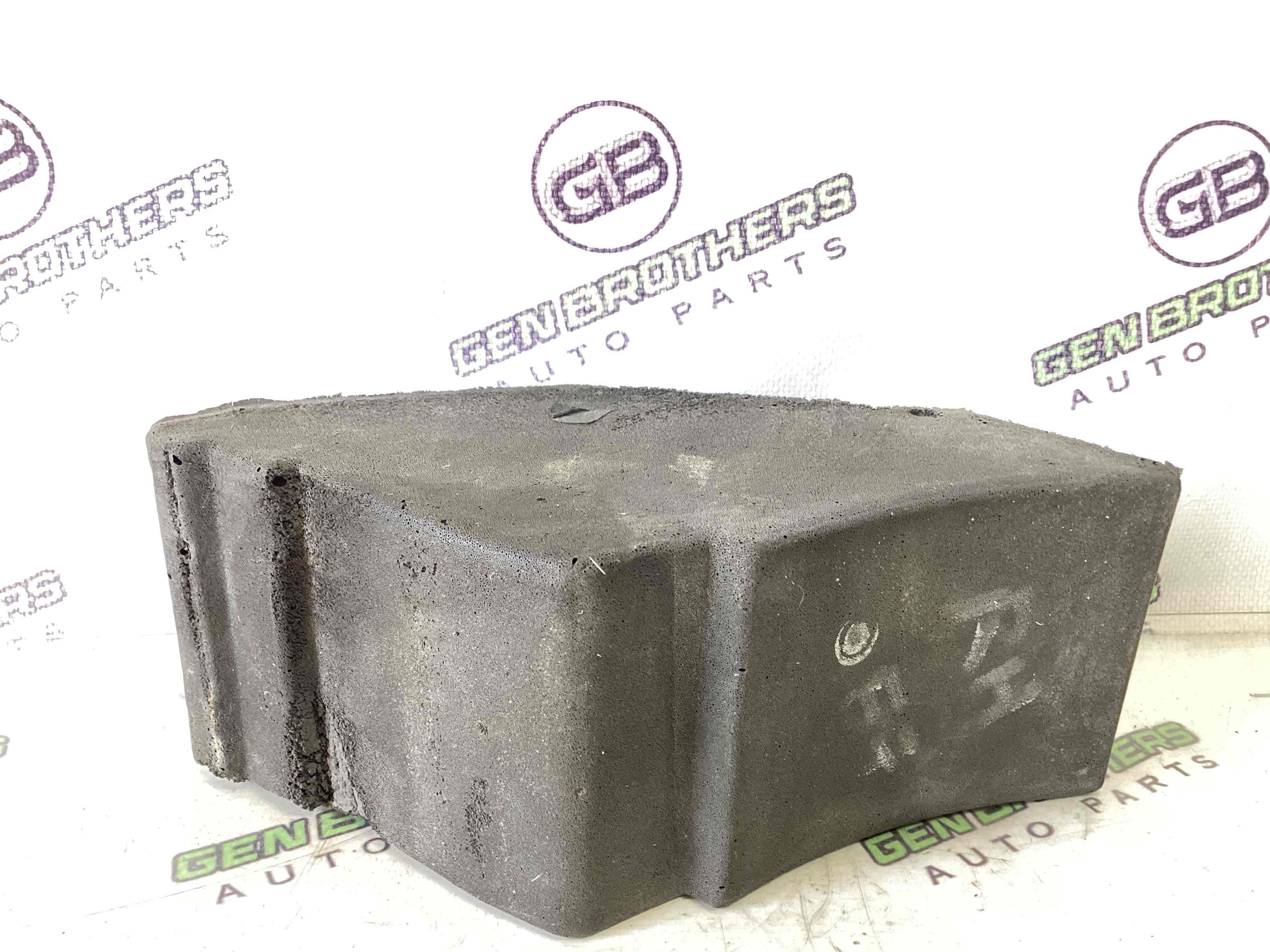 Ізолятор крила, ущільнювач та повітропровід крила