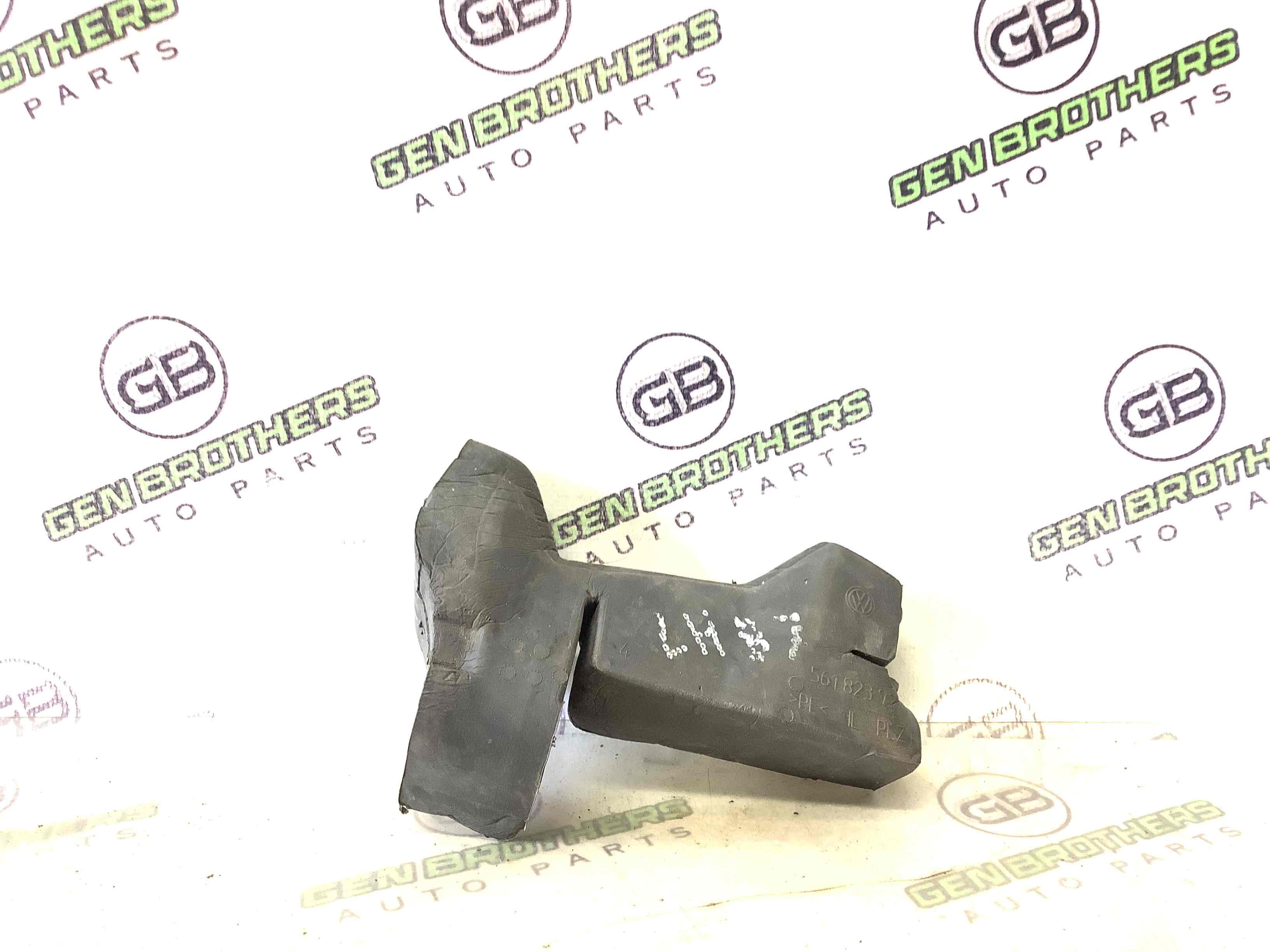 Ущільнювач капота, ізолятор, шуба