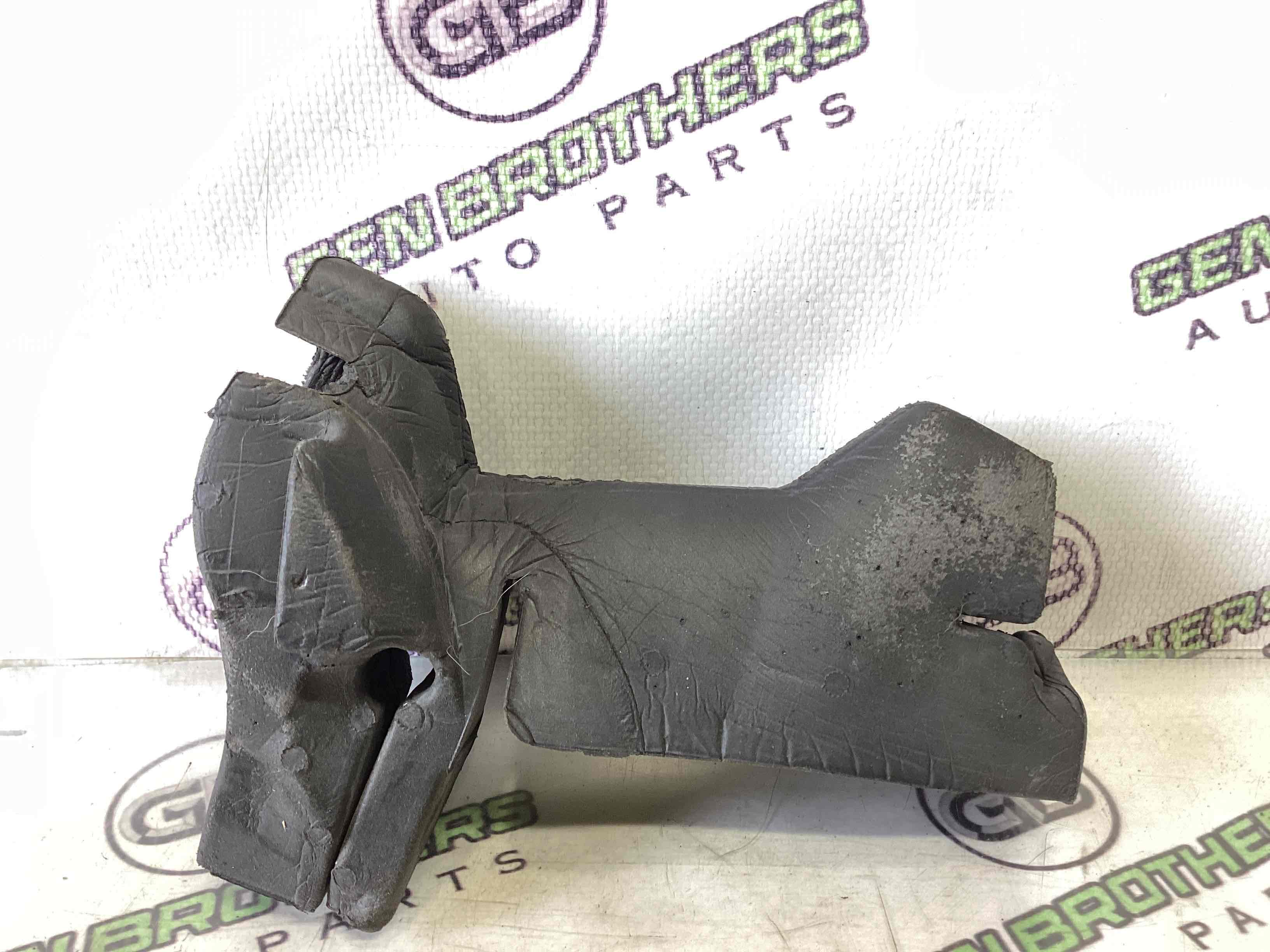 Ущільнювач капота, ізолятор, шуба