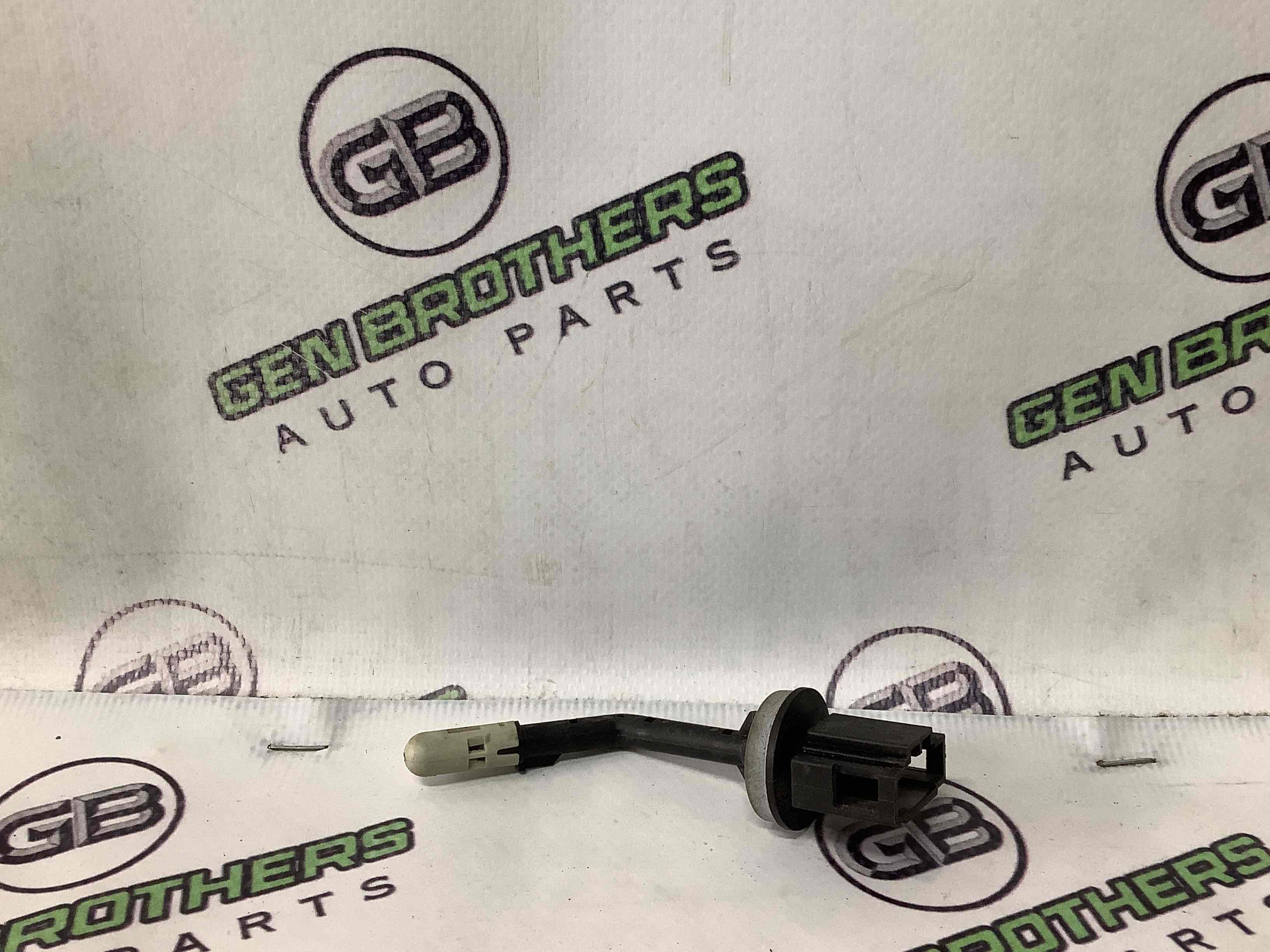 Датчик температури повітря у салоні