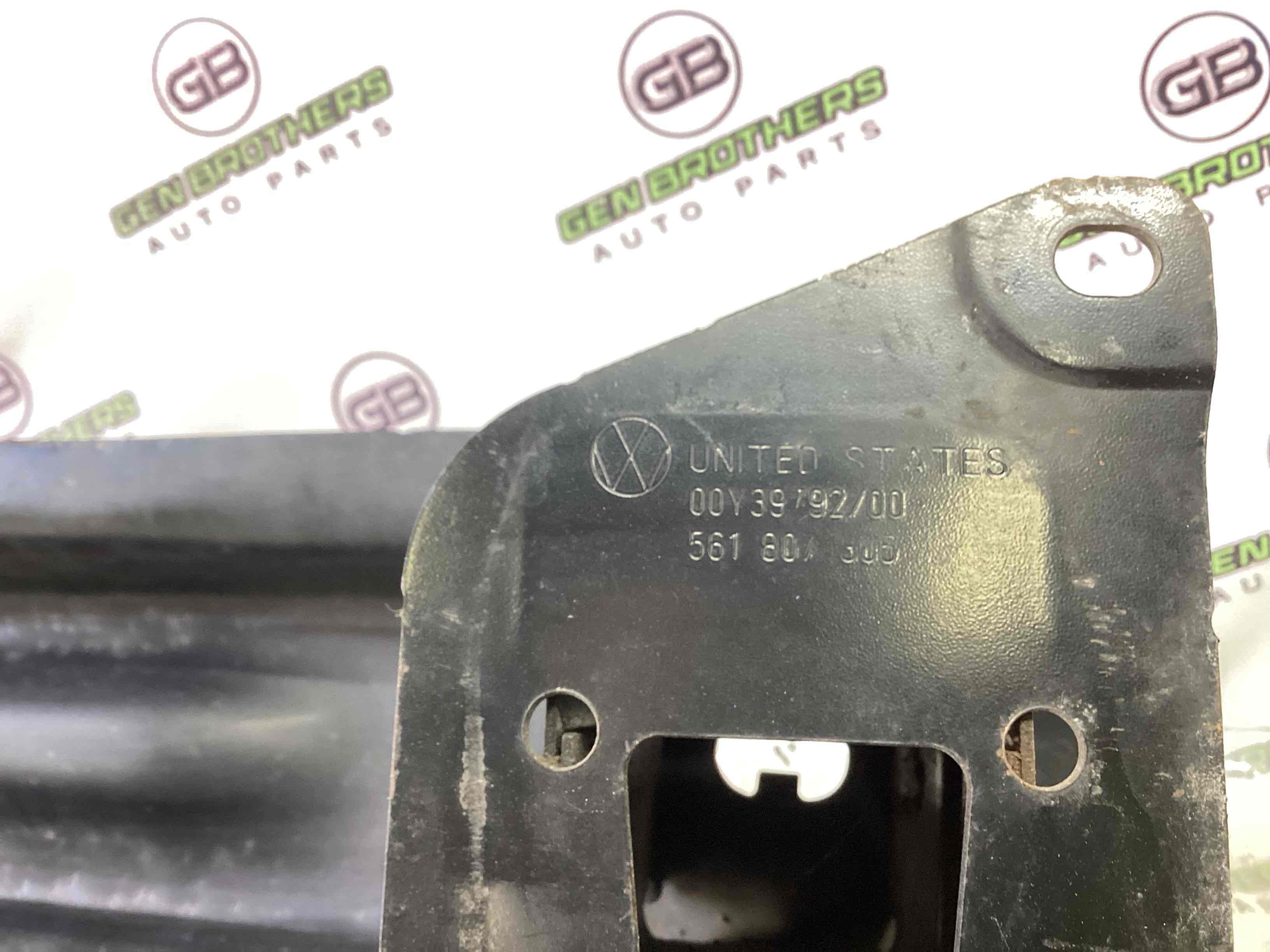 Підсилювач бампера заднього