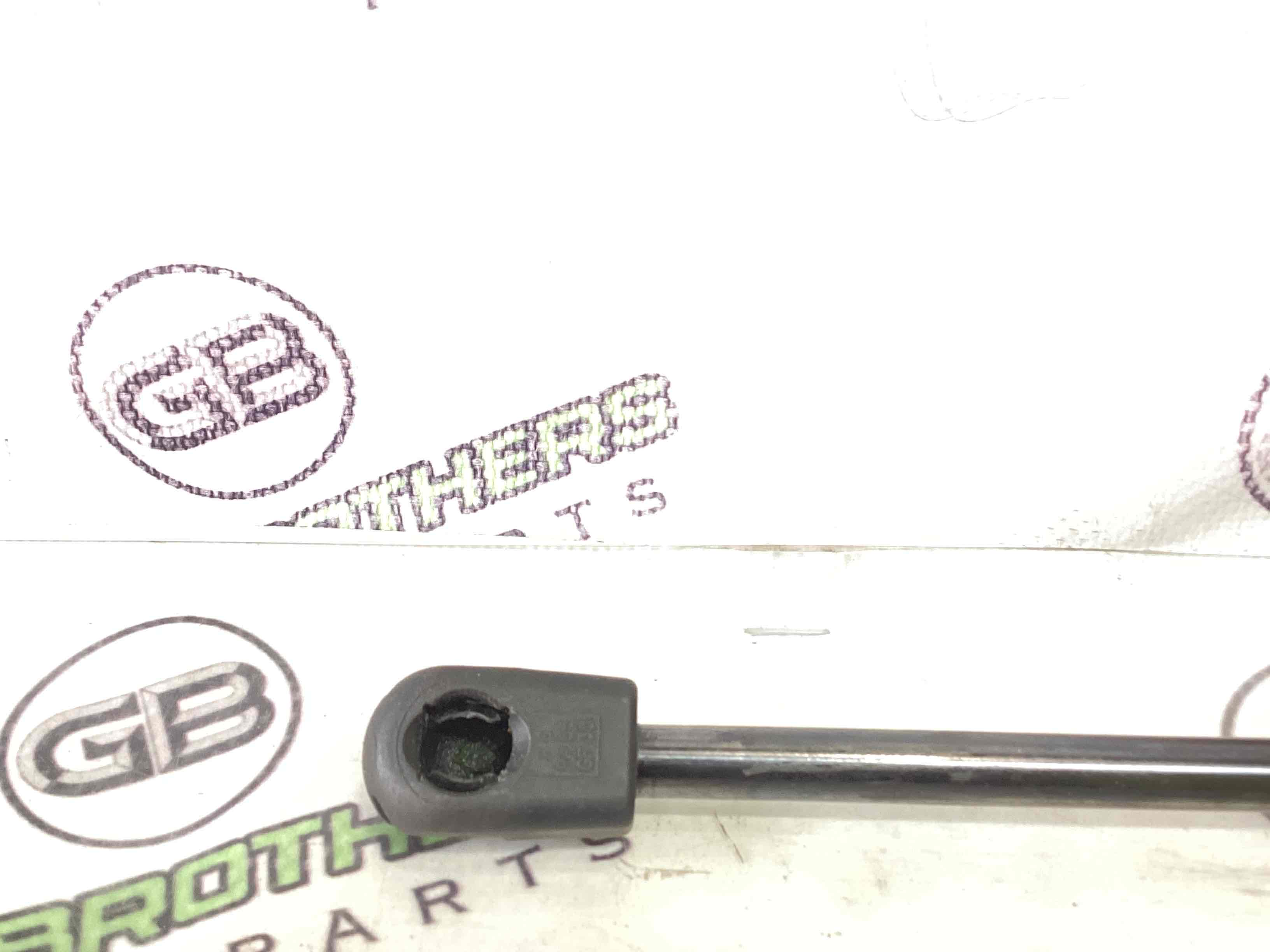 Амортизатор кришки двері багажника