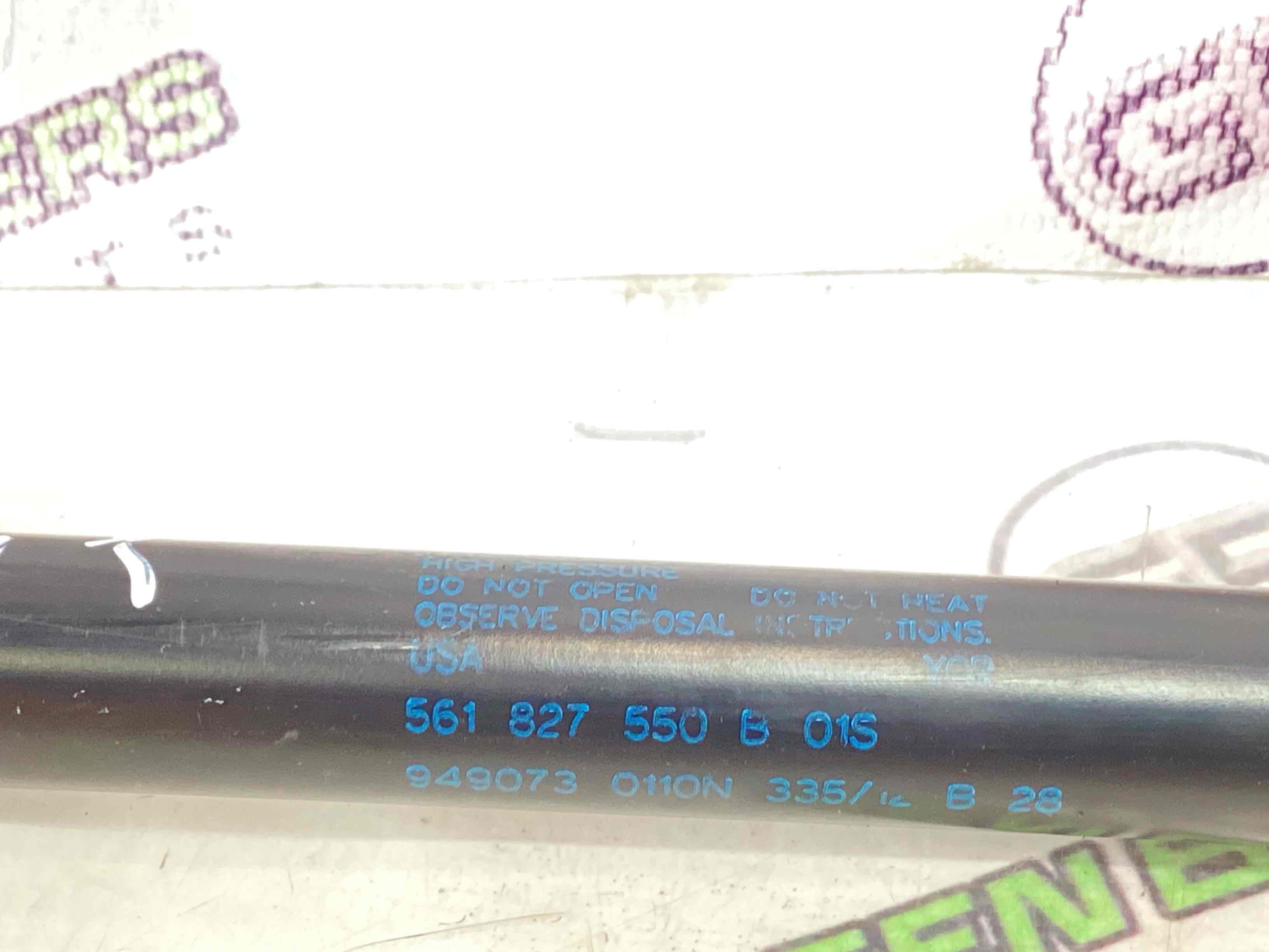 Амортизатор кришки двері багажника