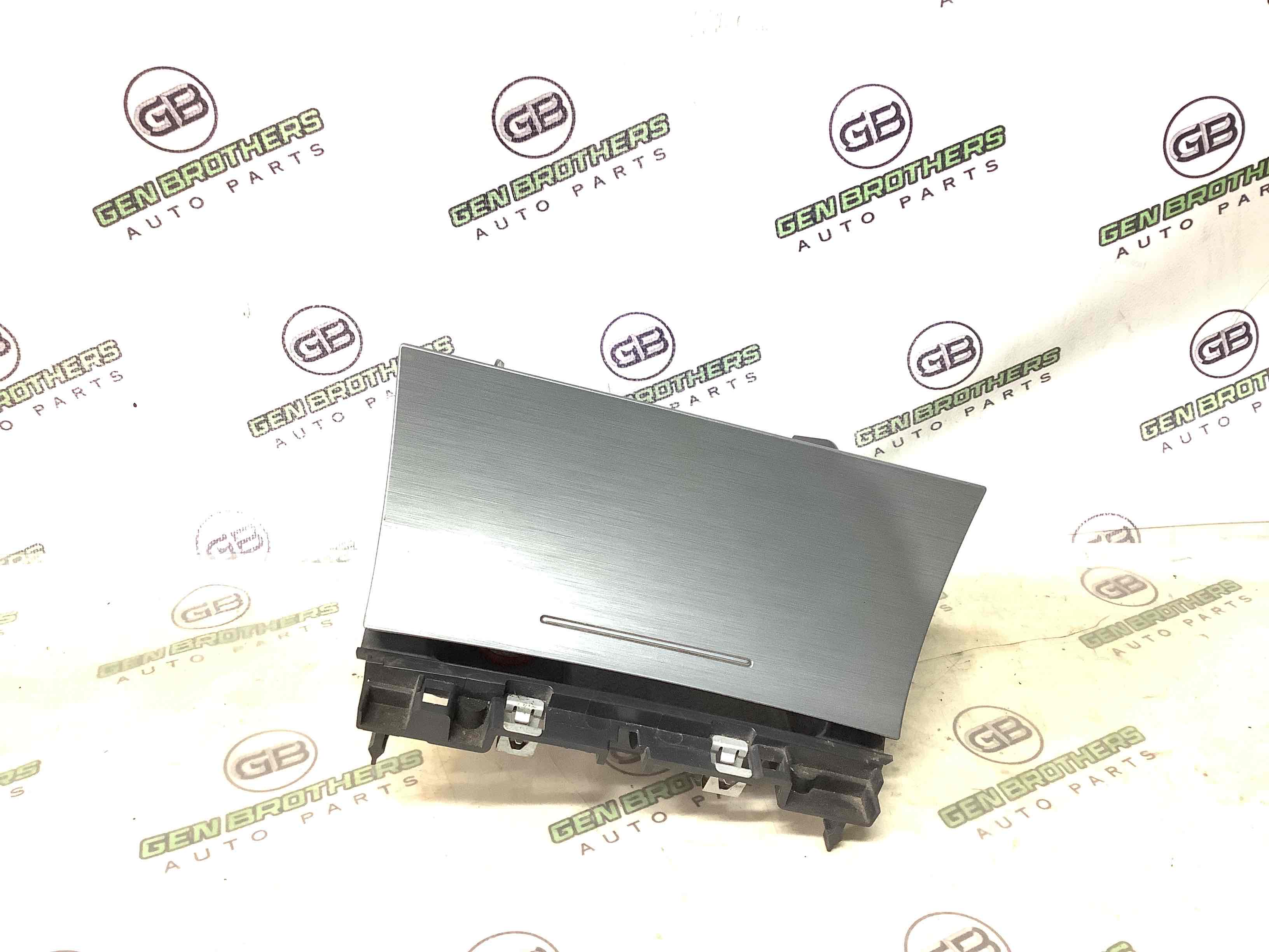 Бардачок замок бардачка, підстаканник, ящик