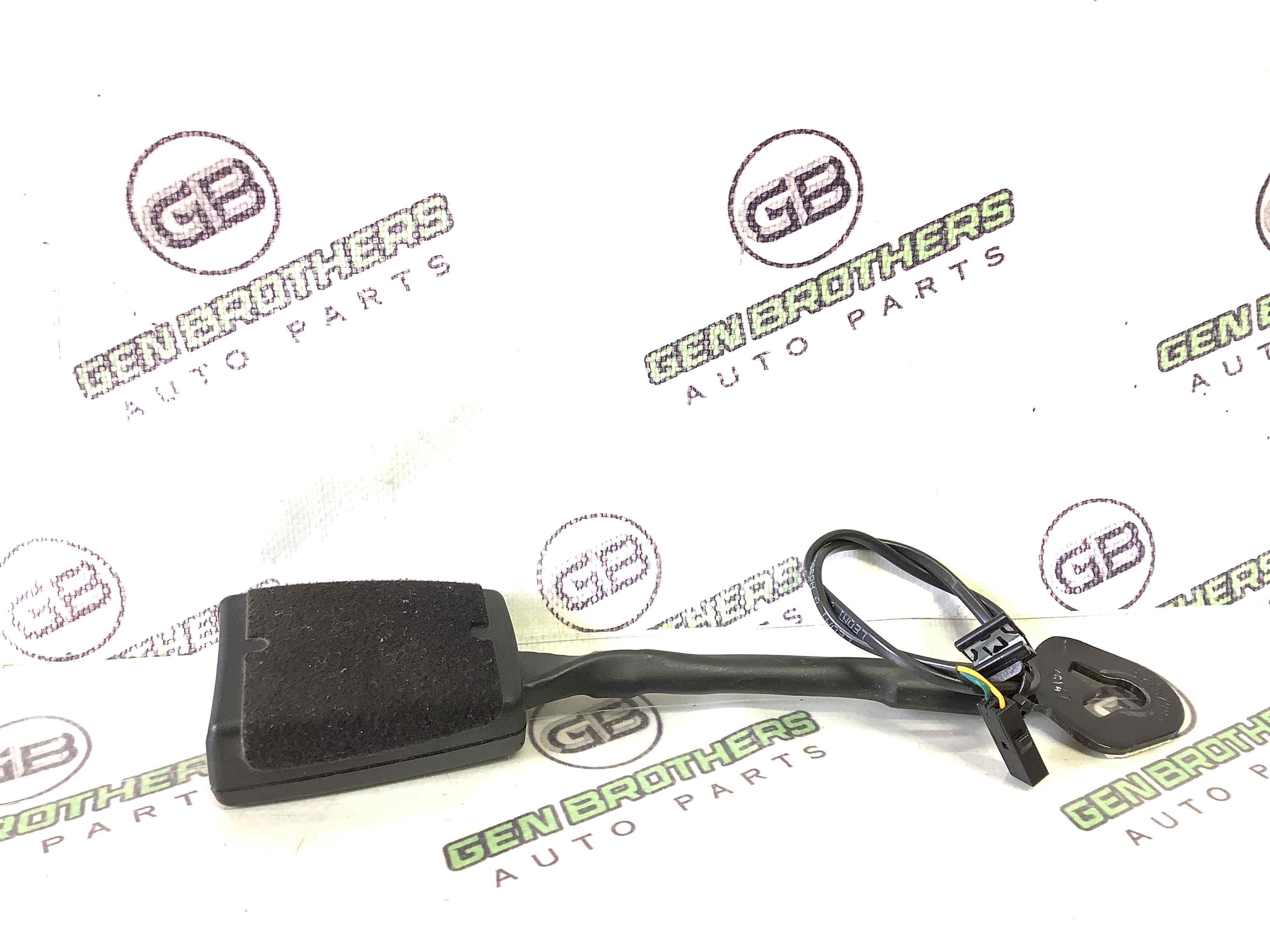 Замок ременя безпеки