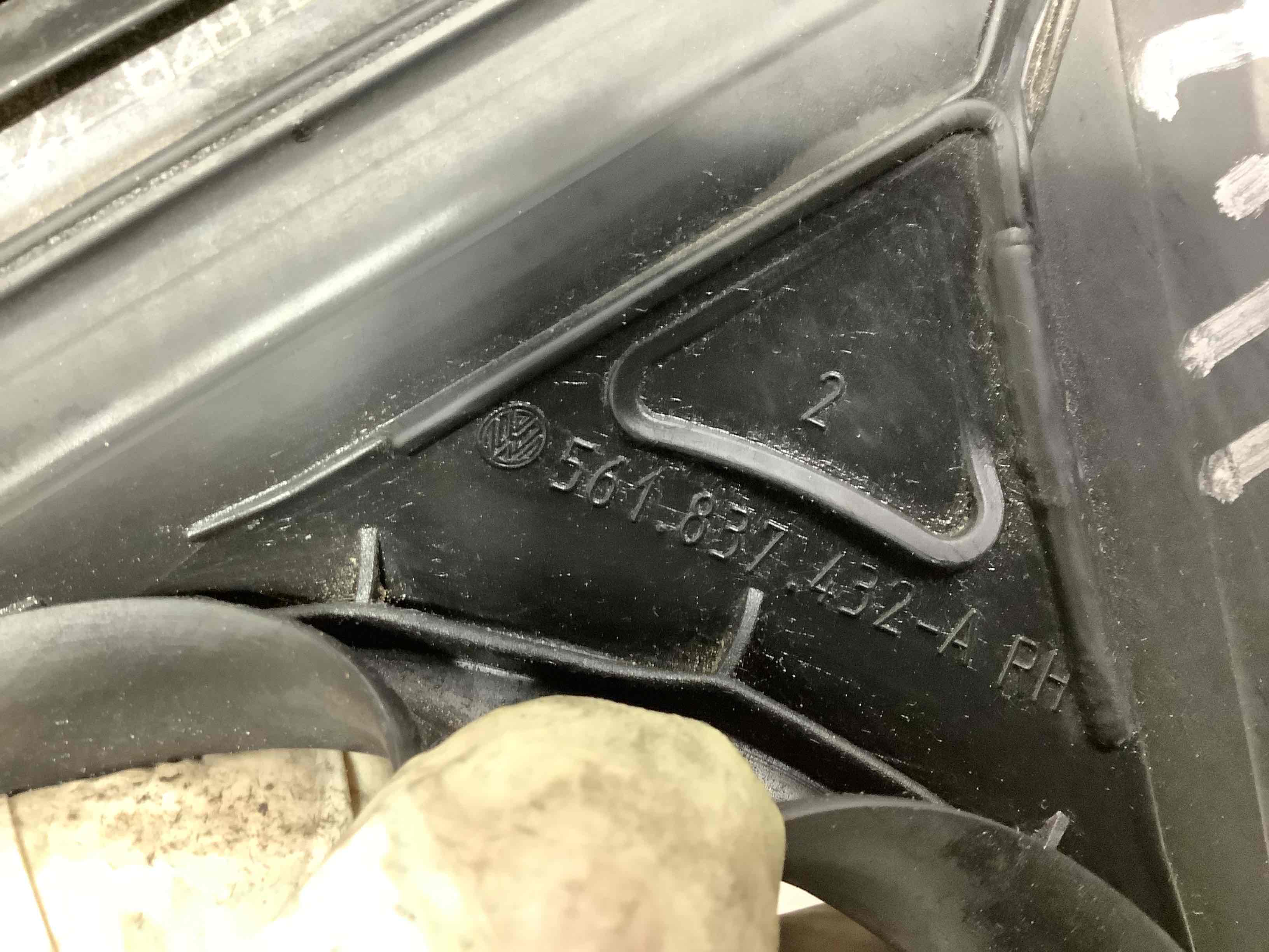 Ущільнювач скла, двері