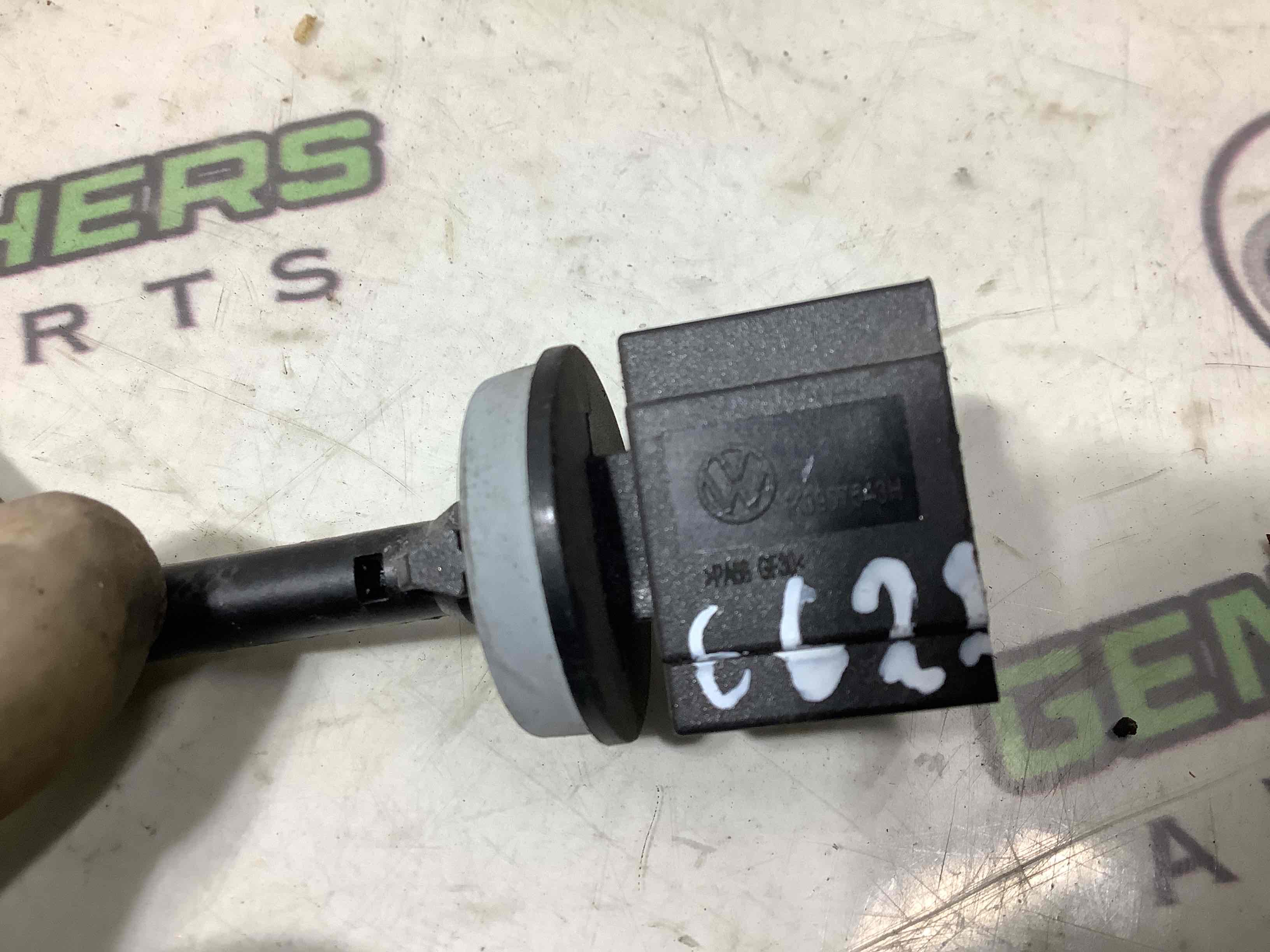 Датчик температури повітря у салоні