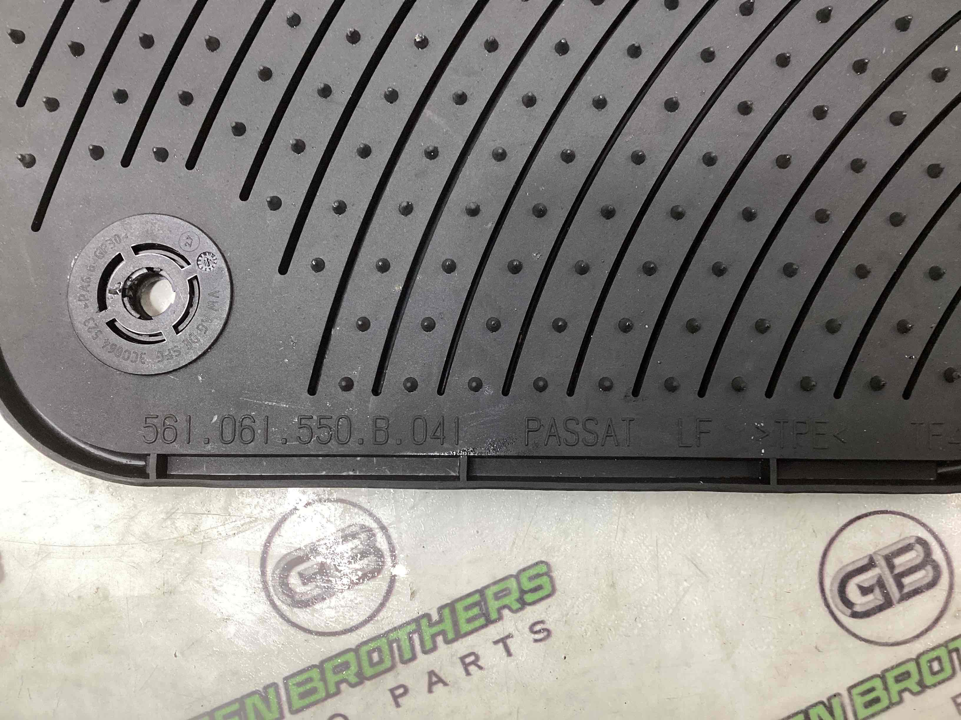 Килимки комплекти, підлога салону