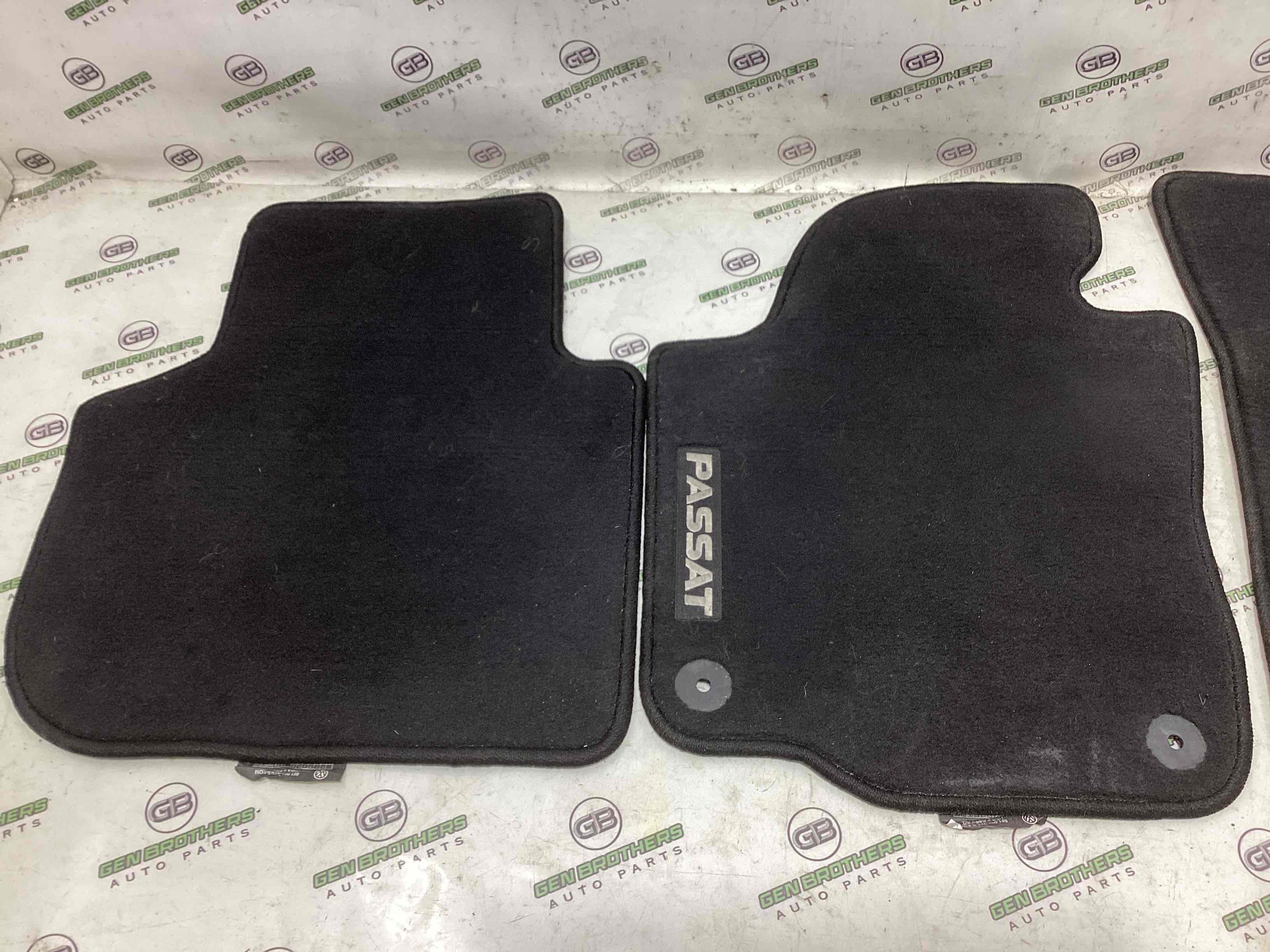 Килимки комплекти, підлога салону