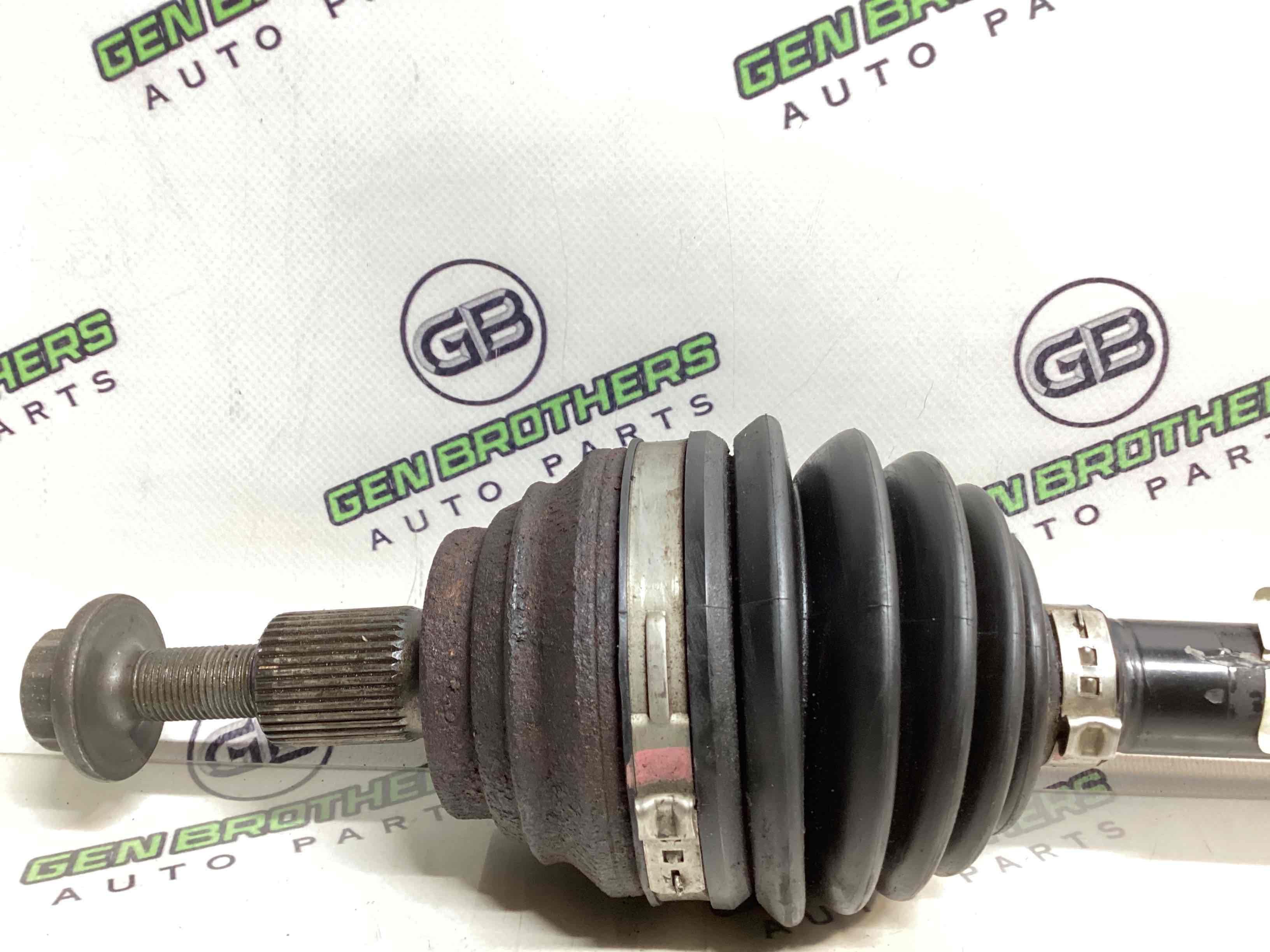 Піввісь передня ліва привідний вал, ШРУС