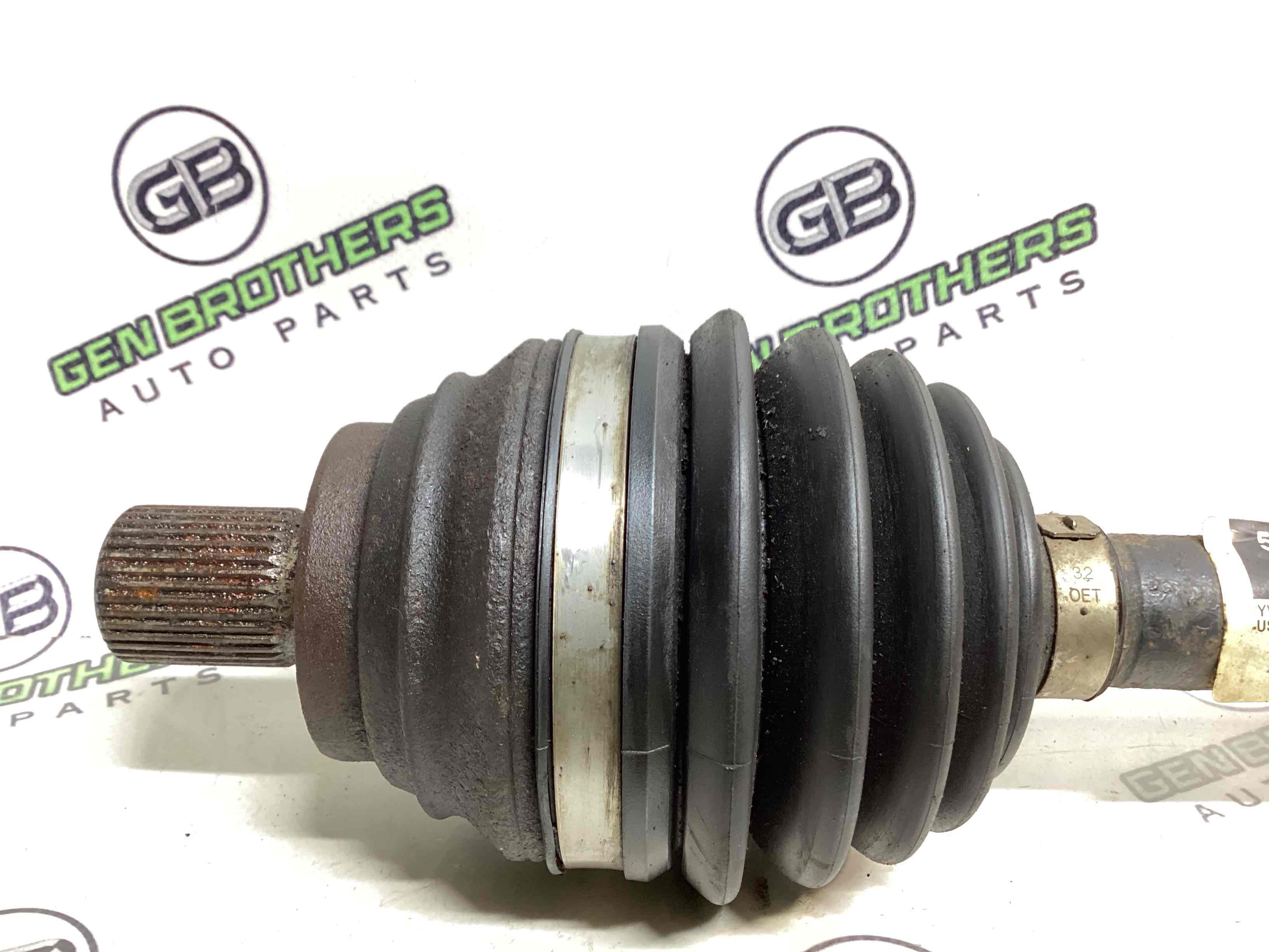 Піввісь передня ліва привідний вал, ШРУС