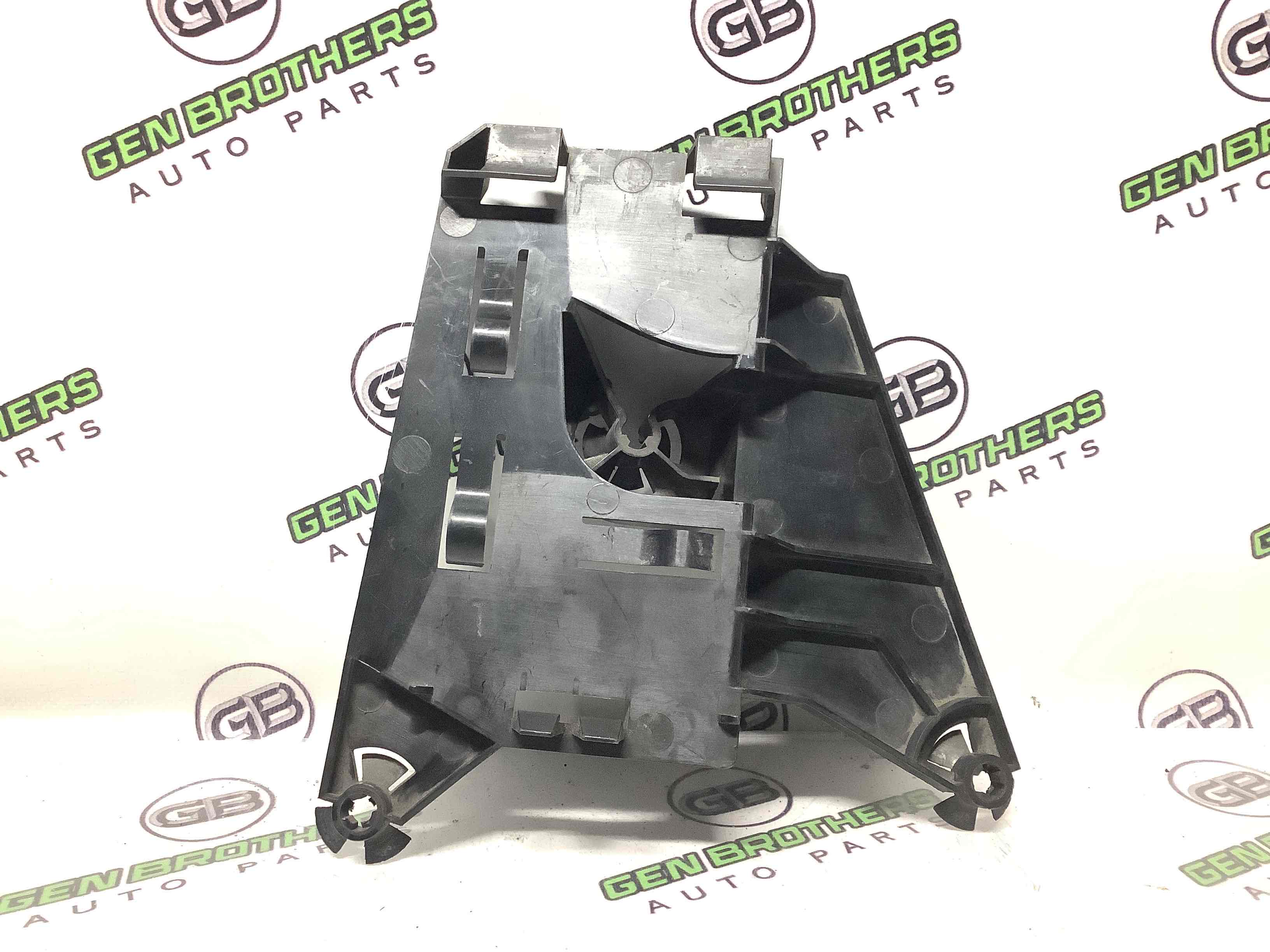 Кріплення, кронштейн