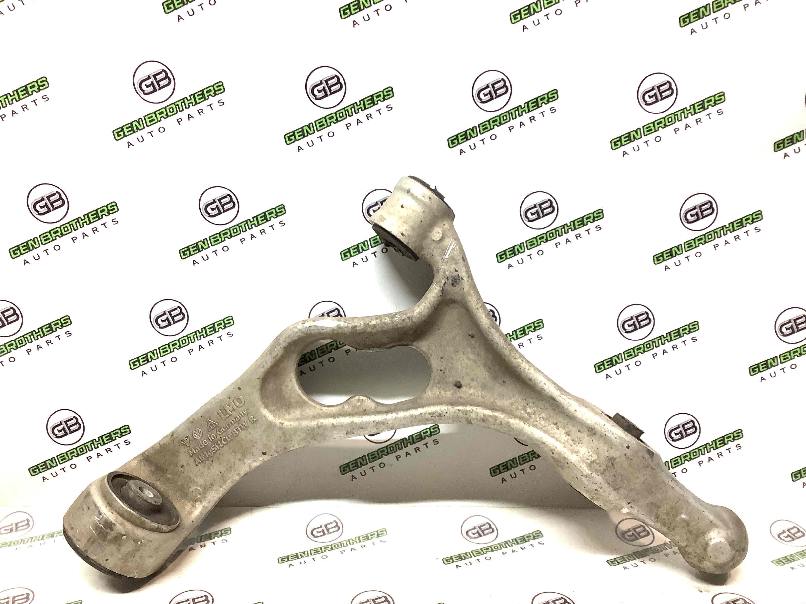 Важіль передній правий