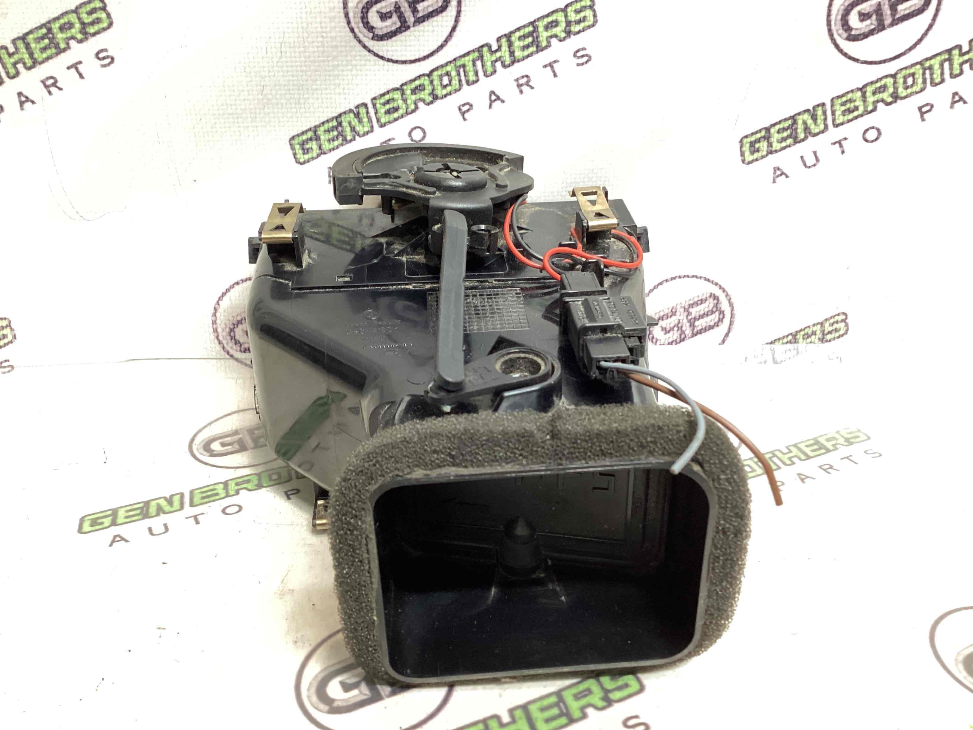 Дефлектор обдування салону