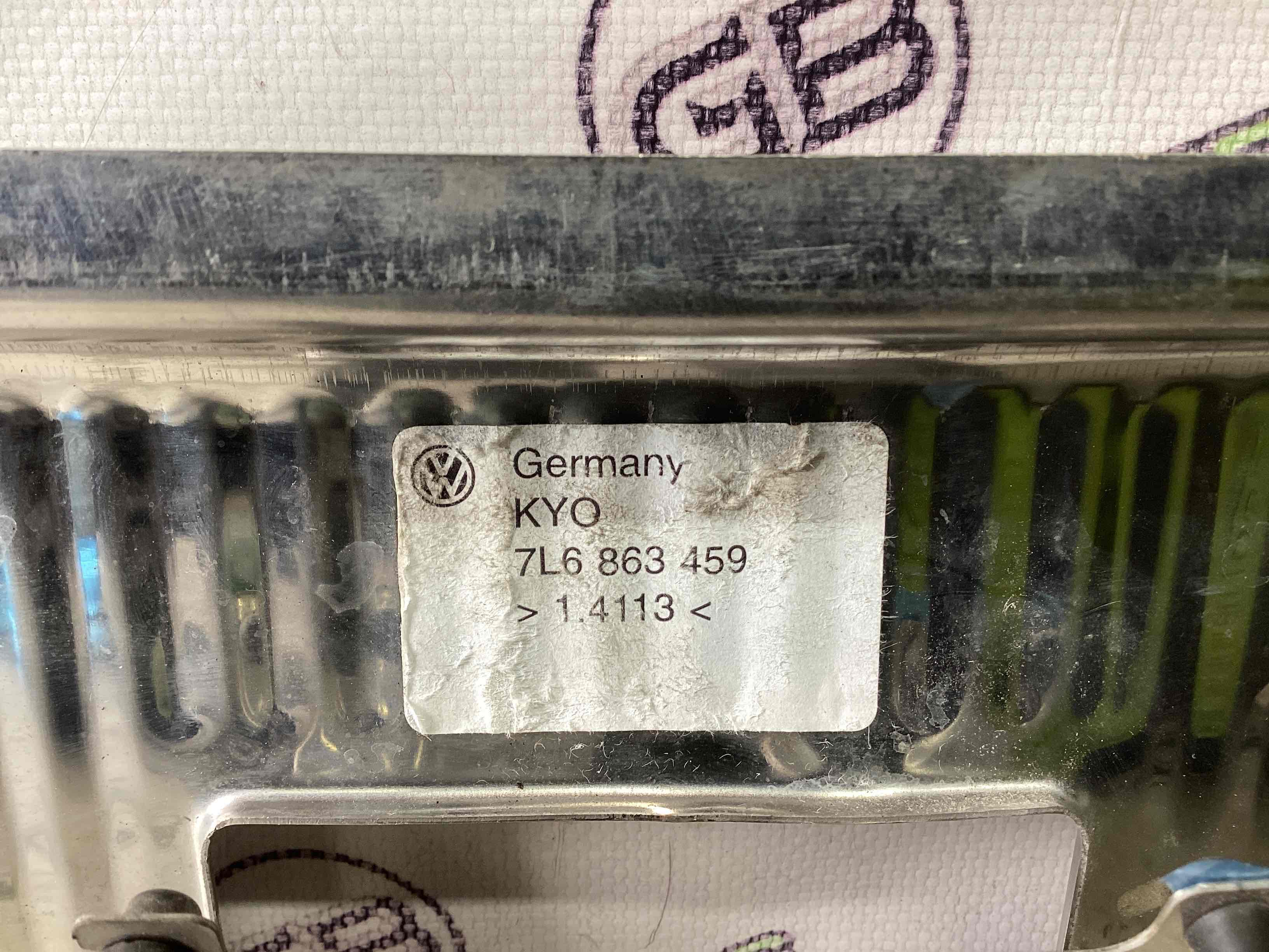 Елементи оздоблення багажника