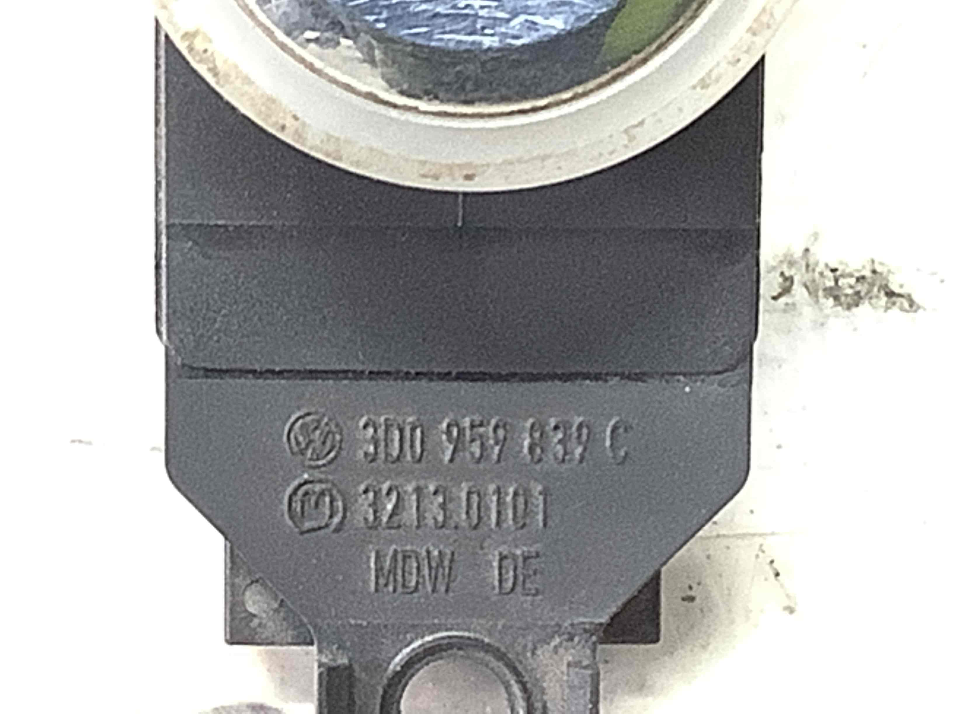 Кнопка запуску двигуна, корпус