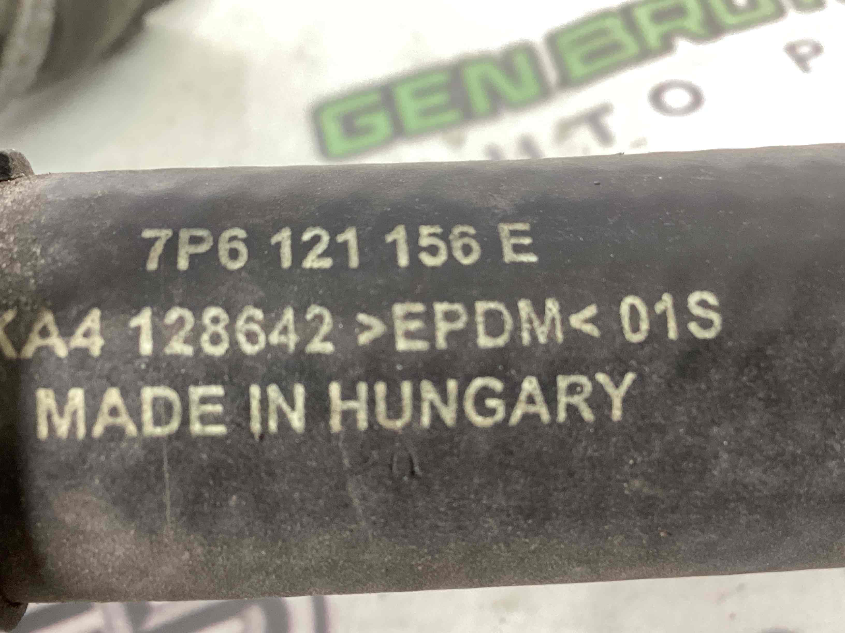 Патрубок трубопровід, шланг