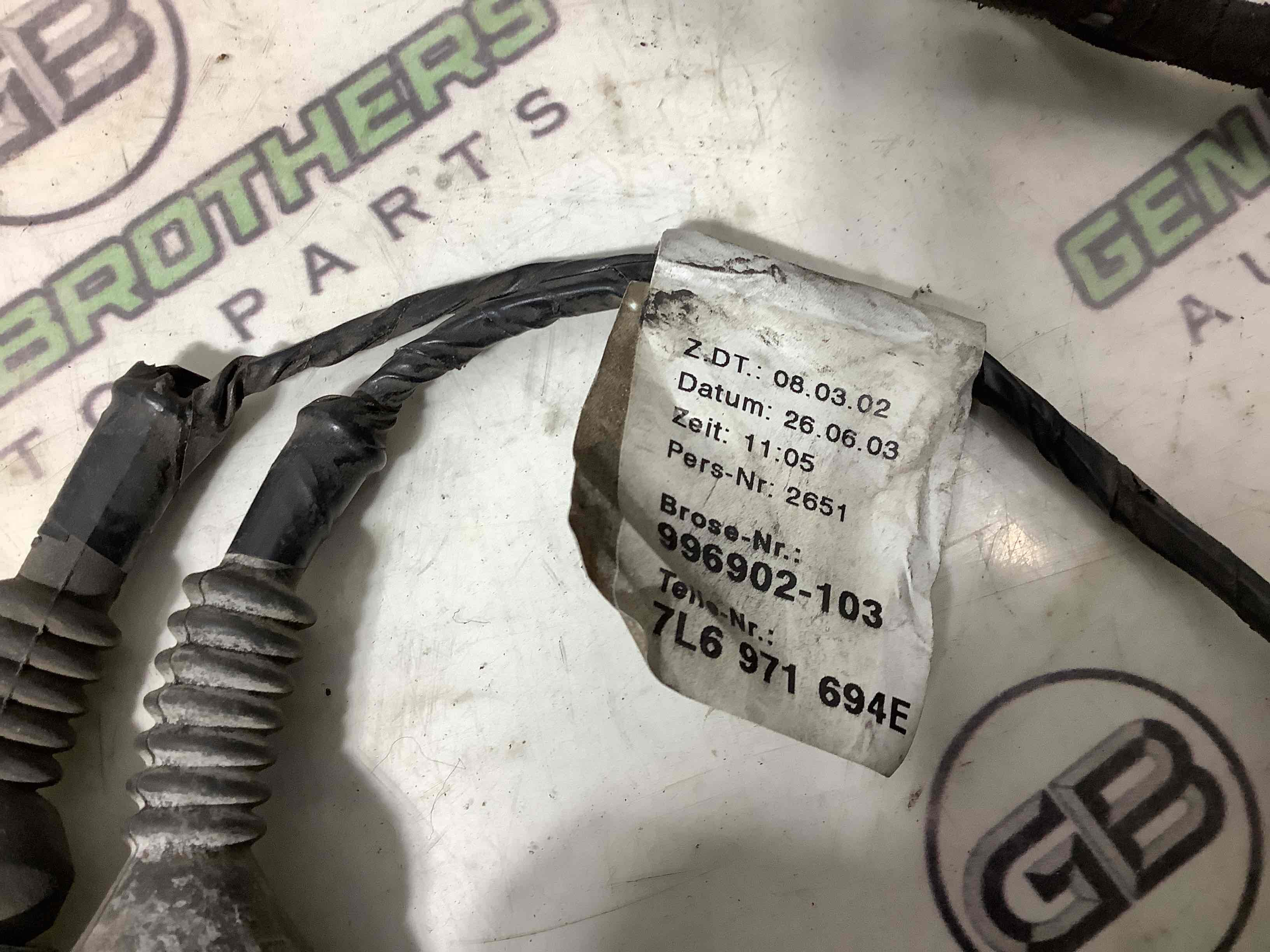 Електропроводка дверей, кришки багажника коса