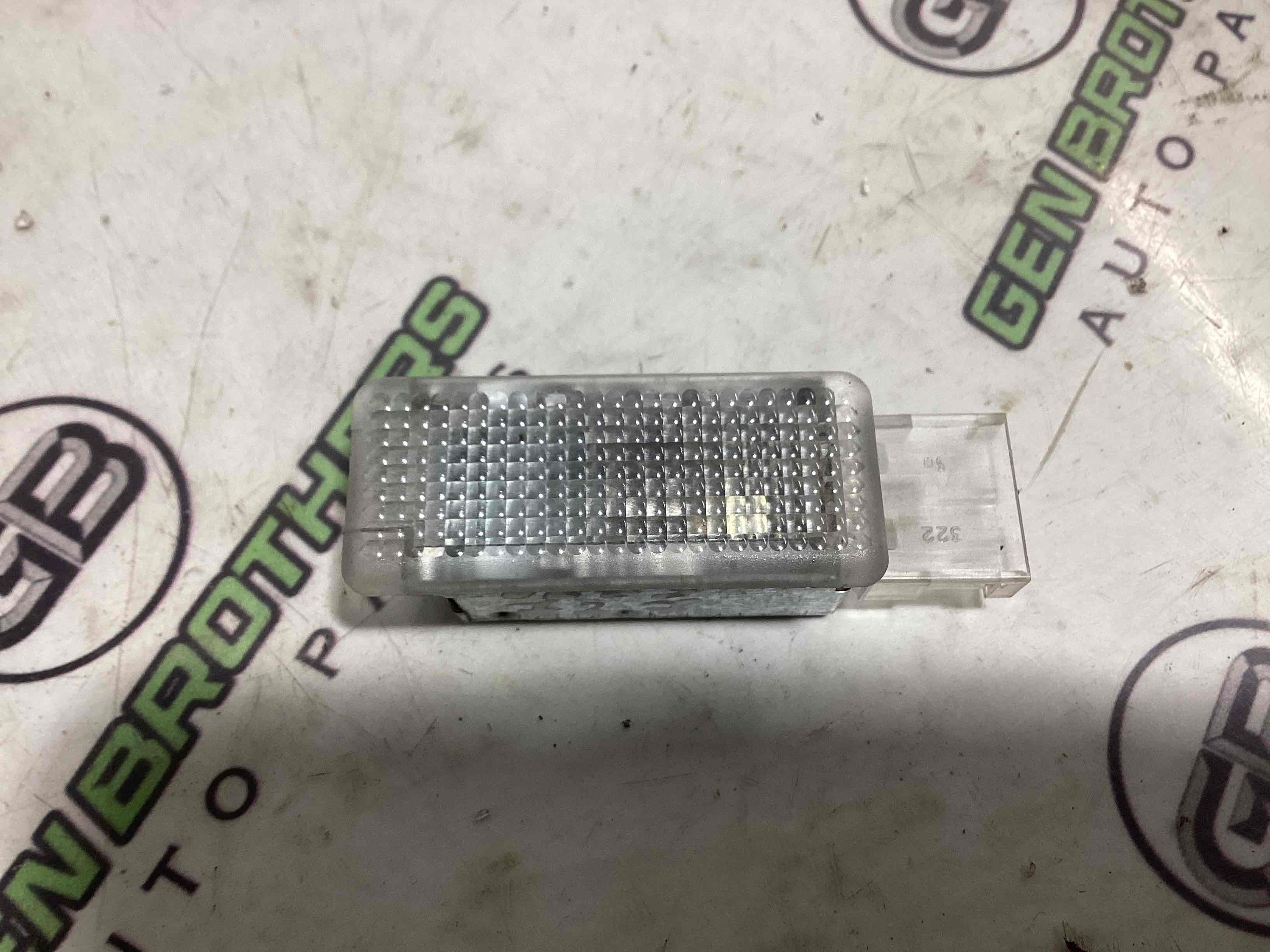 Ліхтар салонний, плафон