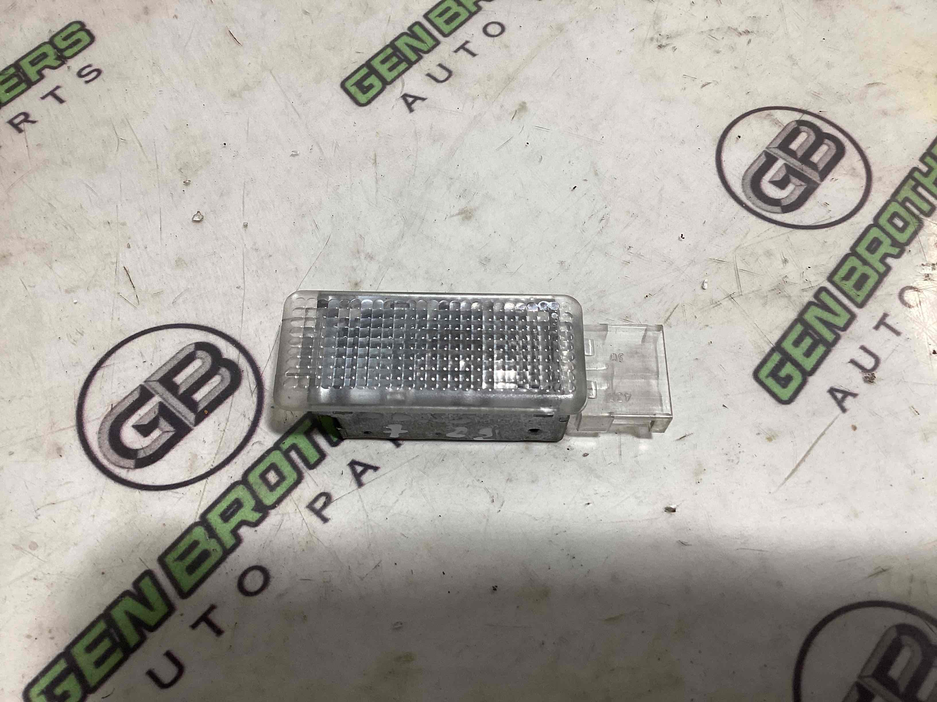 Ліхтар салонний, плафон