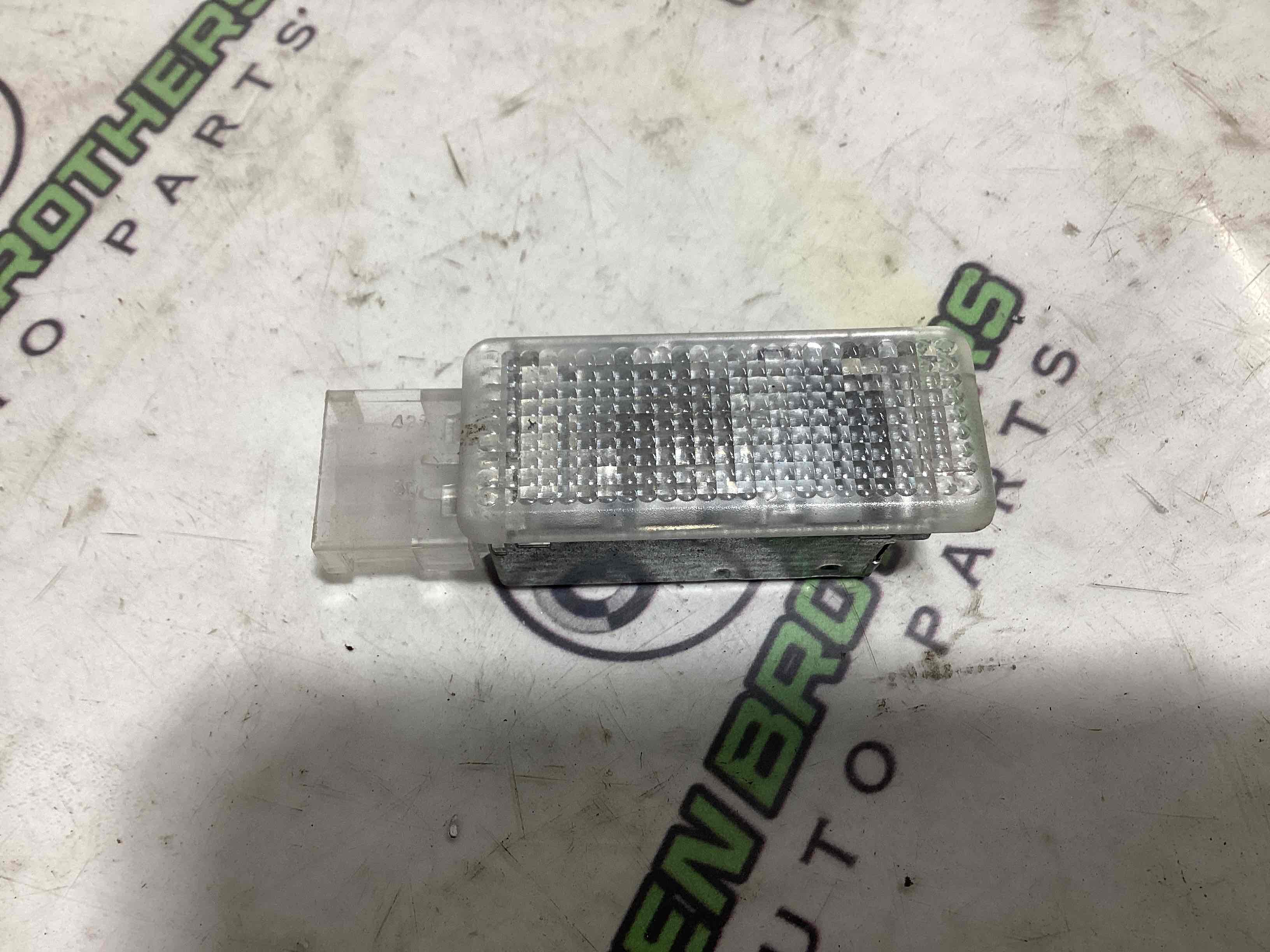 Ліхтар салонний, плафон