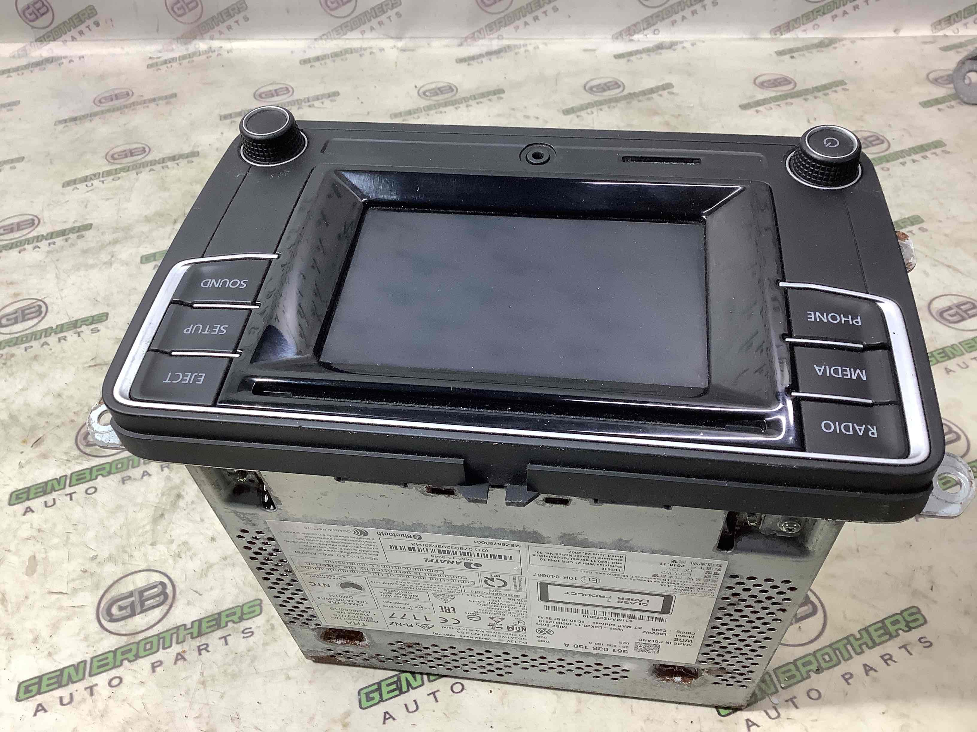 Блок радіо, зв'язку, магнітола, орган упр.