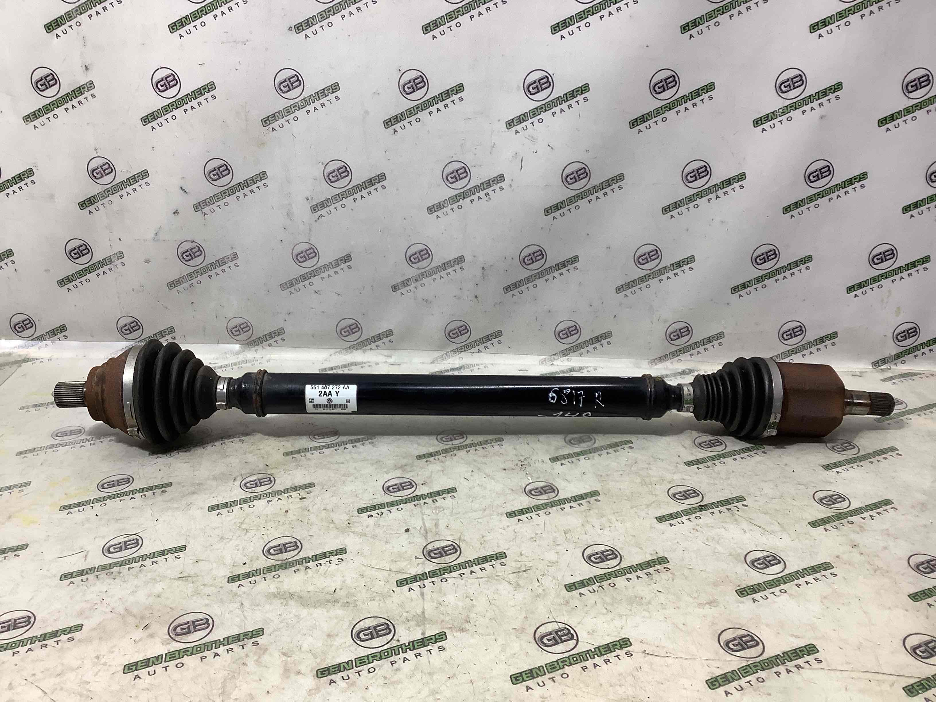 Піввісь передня права (привідний вал, ШРУС)