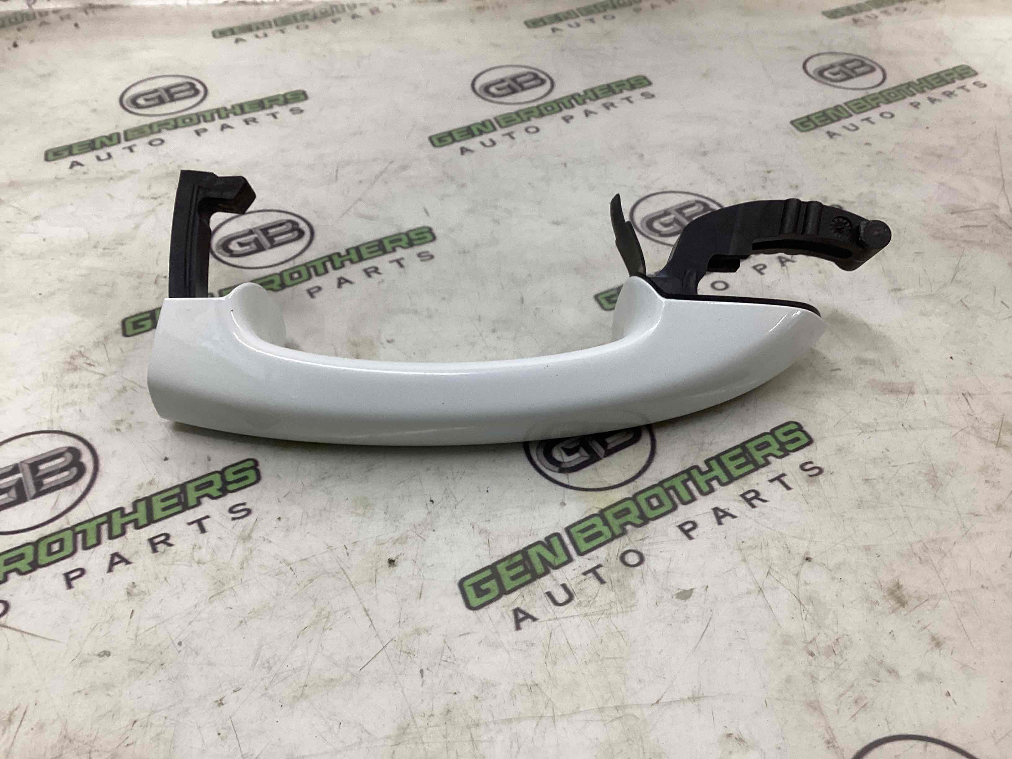 Ручка двері зовнішня