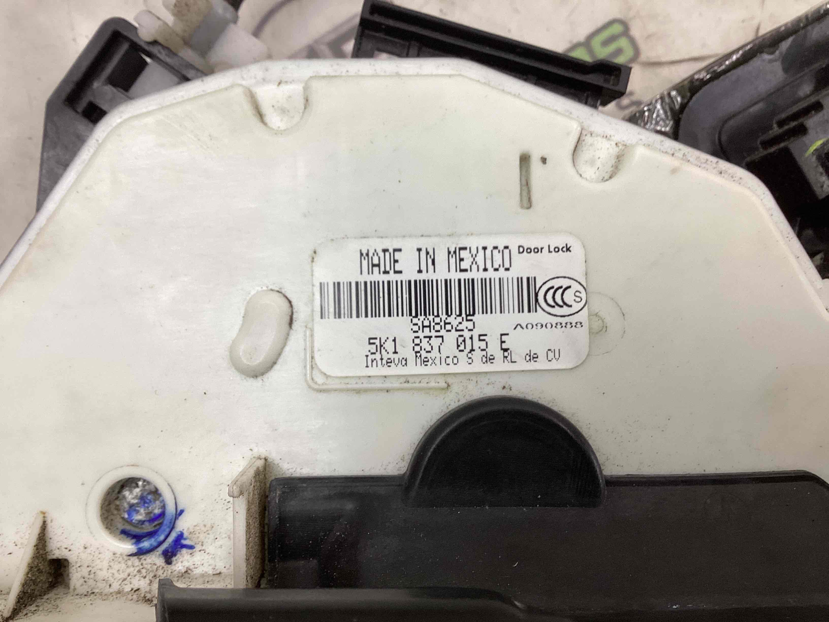 Замок дверей передньої лівої