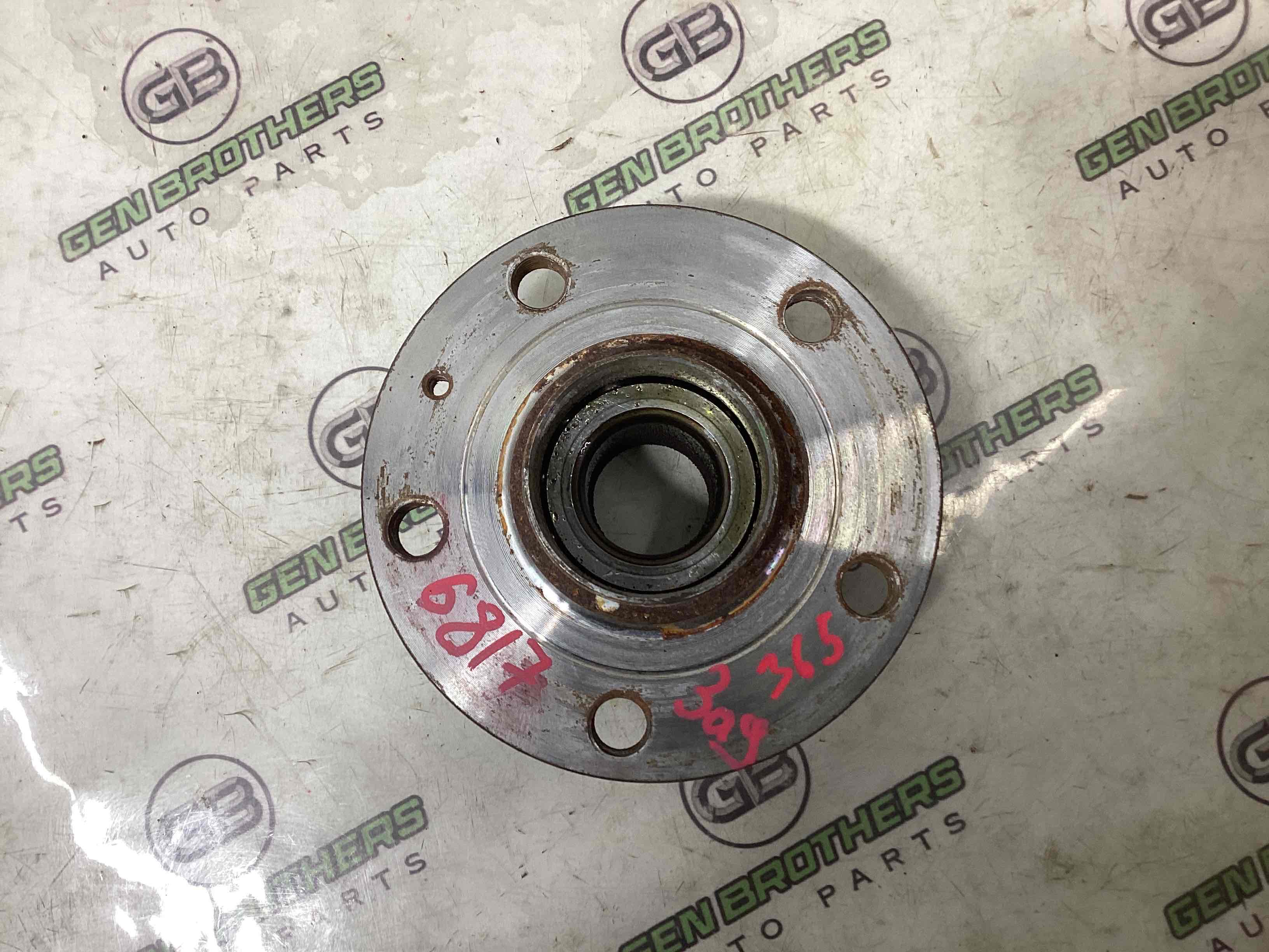 Ступиця задня